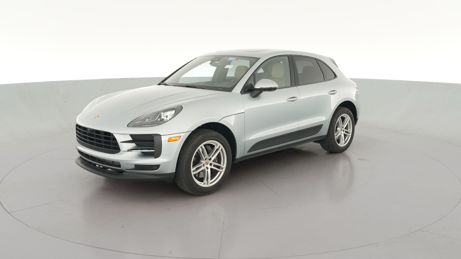 2021 Porsche Macan vehicle photo