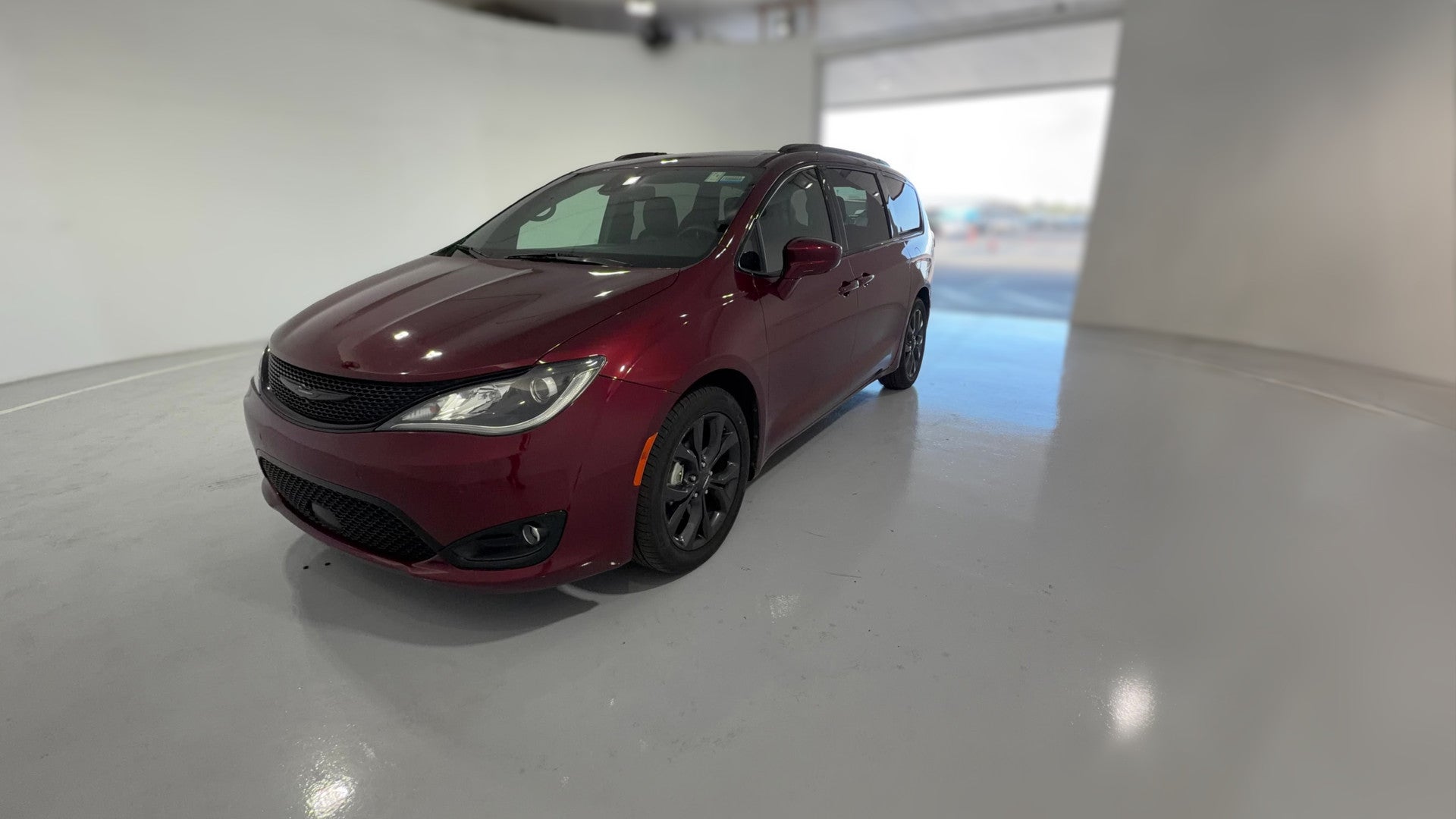 2020 Chrysler Pacifica vehicle photo