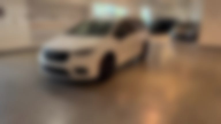 2025 Chrysler Pacifica vehicle photo