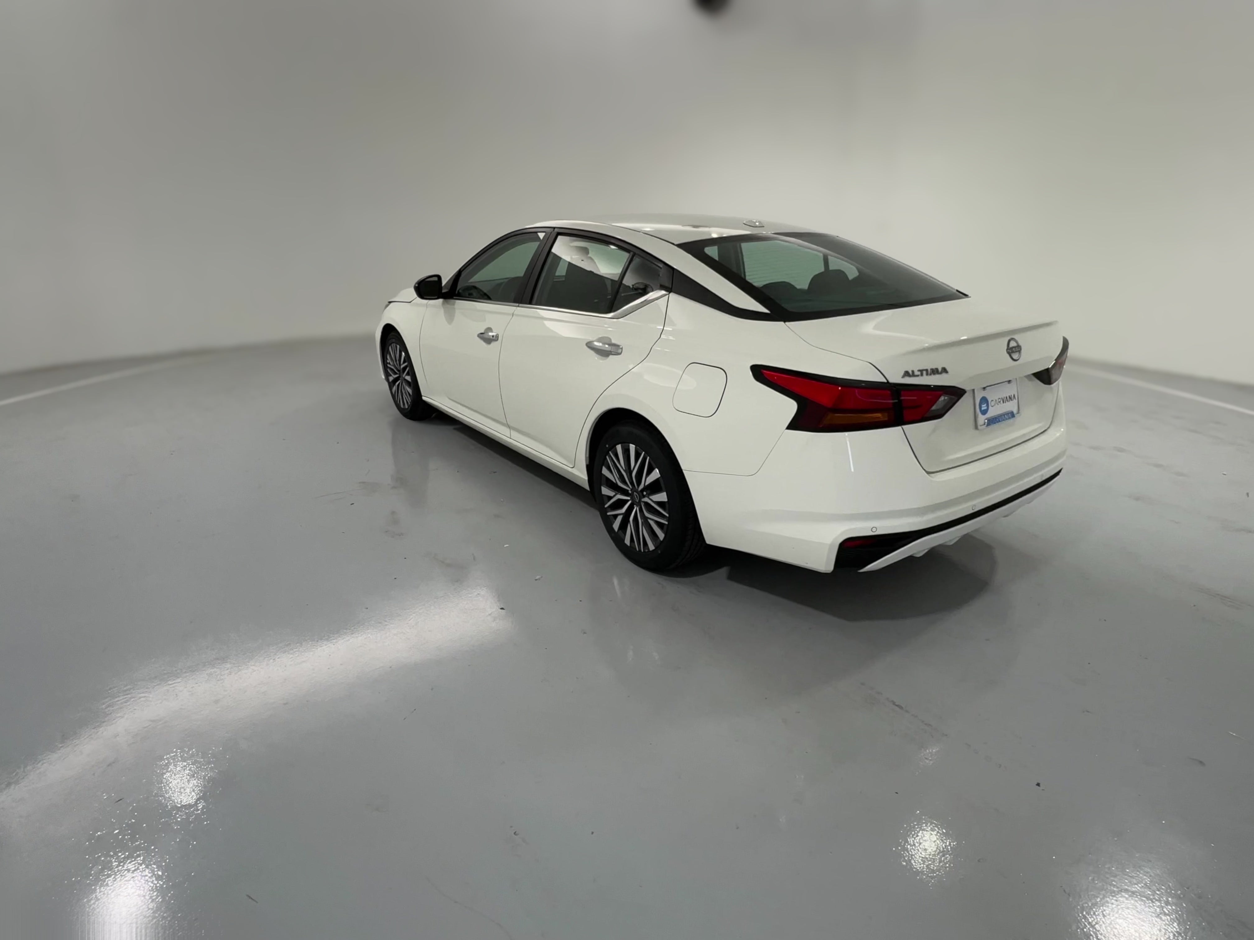 2025 Nissan Altima SV - Photo 28