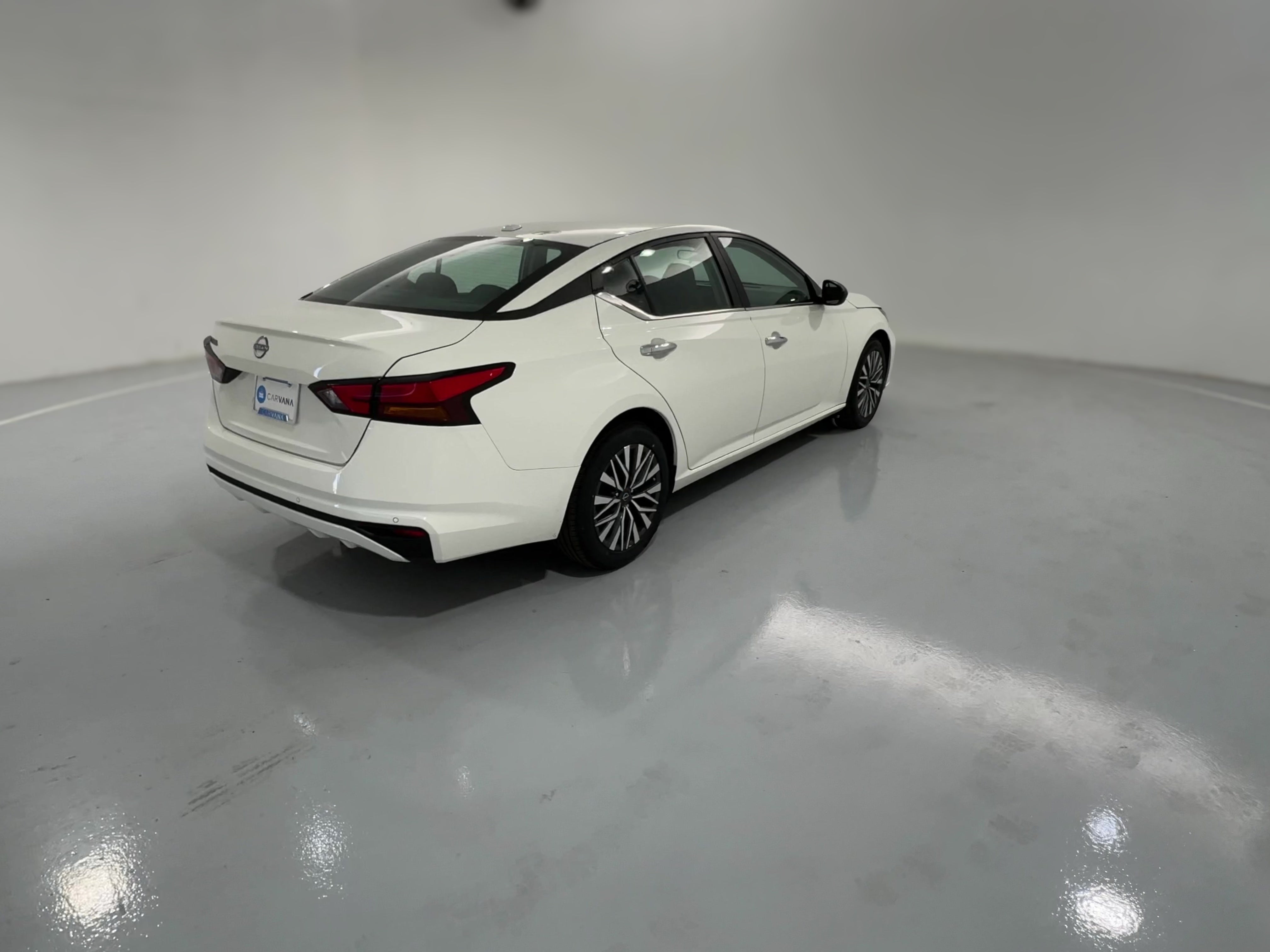 2025 Nissan Altima SV - Photo 32