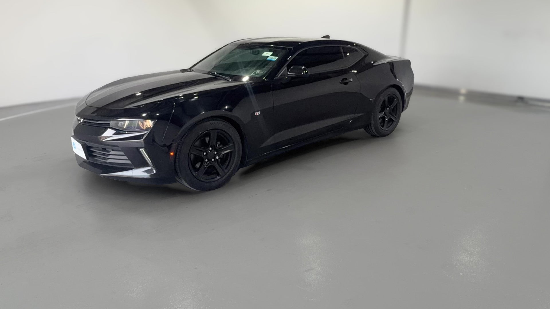 2018 Chevrolet Camaro vehicle photo