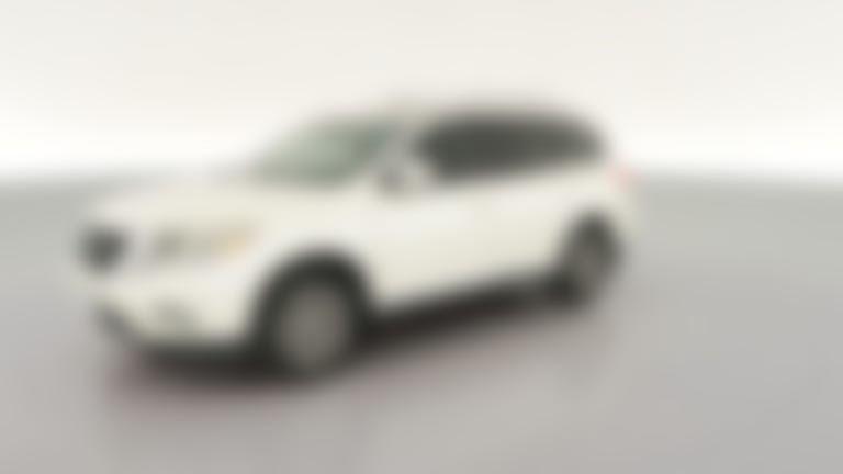 2016 Nissan Pathfinder vehicle photo