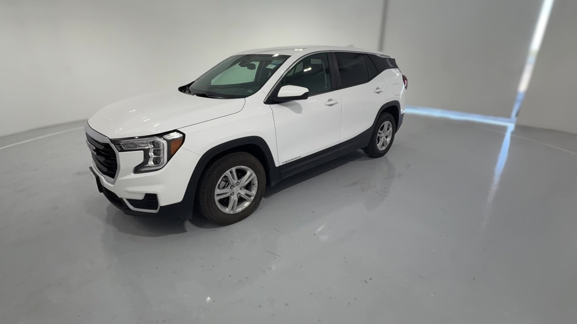 2024 GMC Terrain vehicle photo