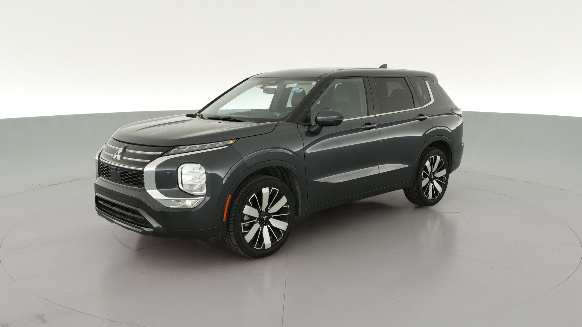 2025 Mitsubishi Outlander vehicle photo
