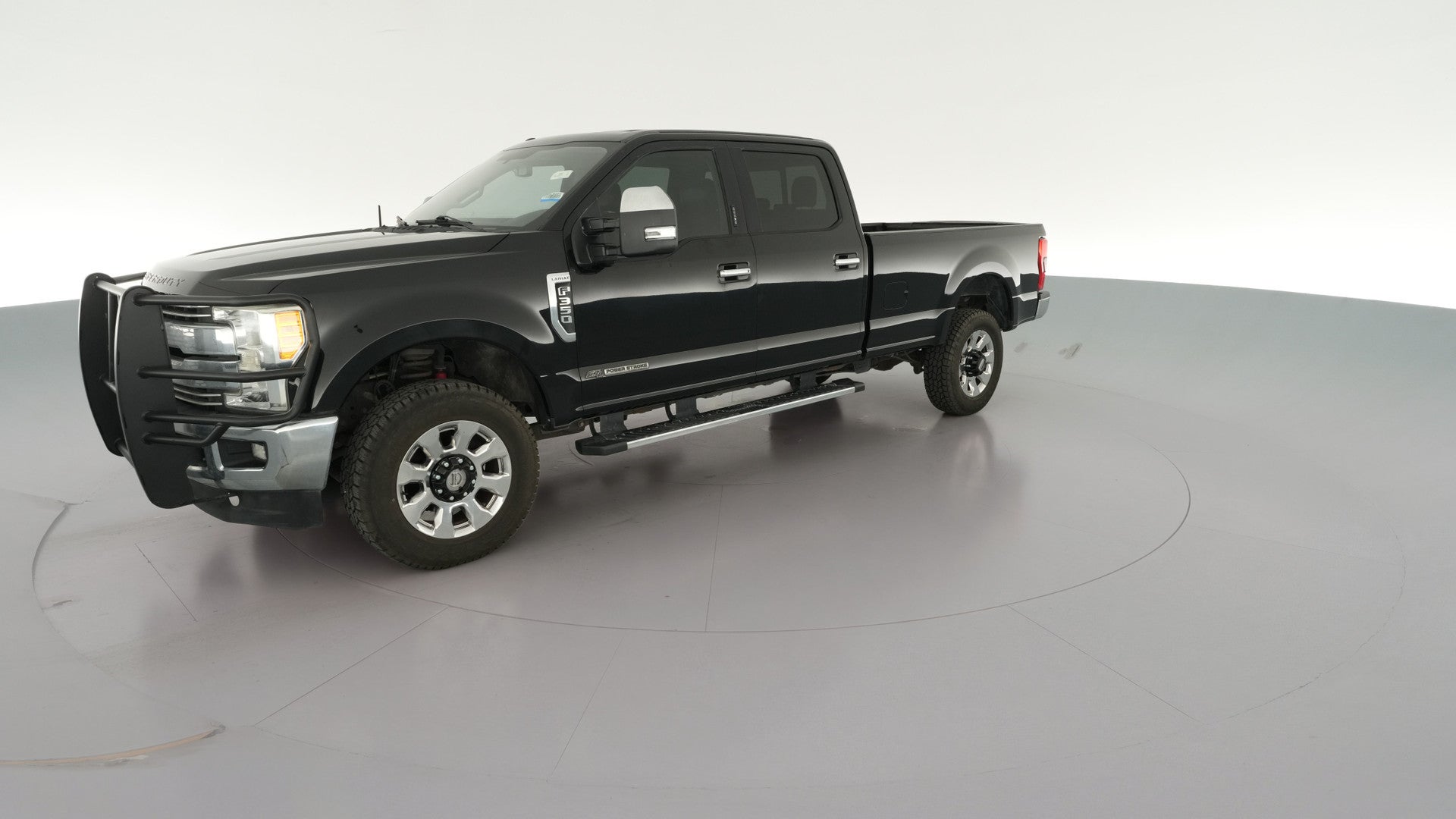 2017 Ford F350 Super Duty Crew Cab vehicle photo