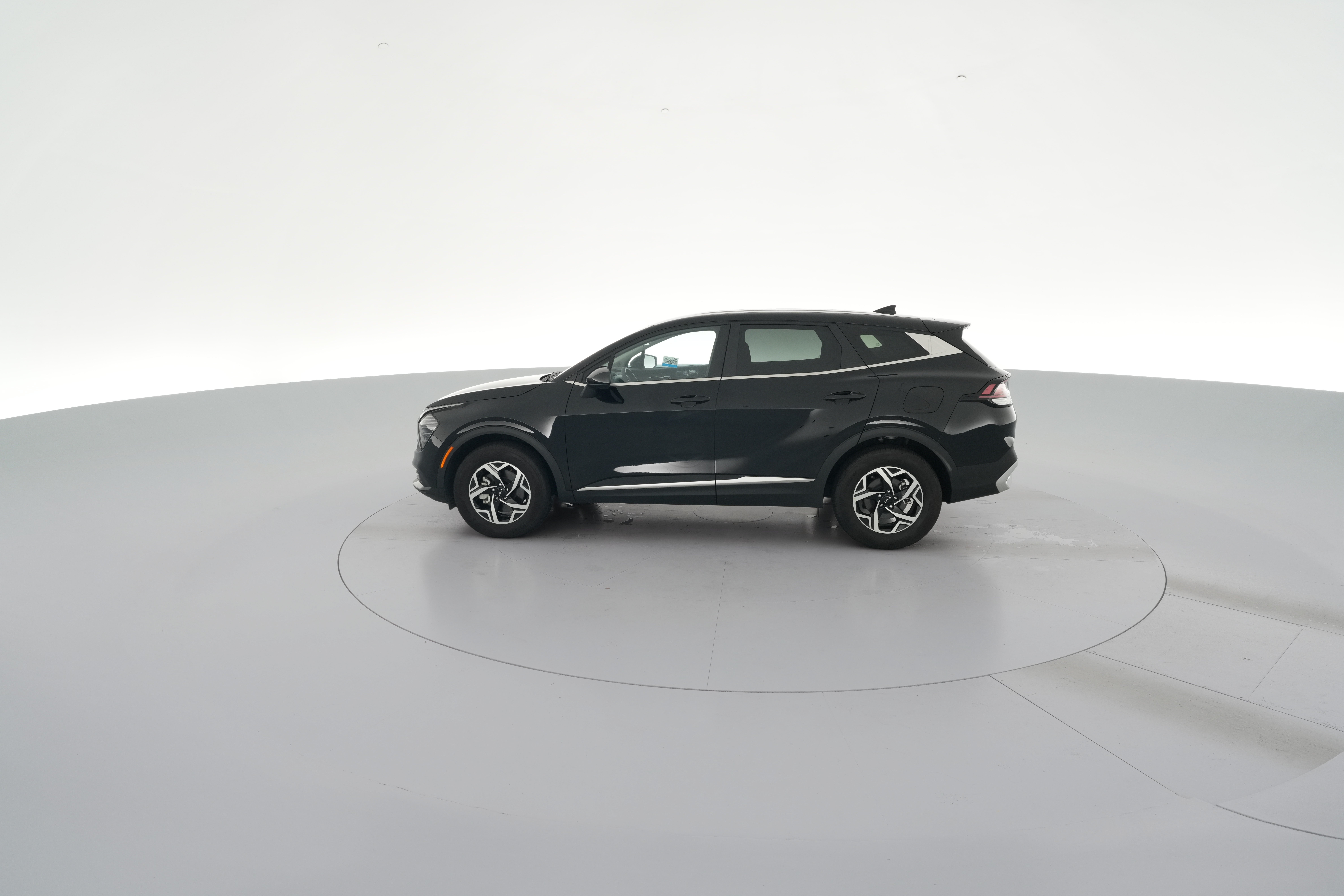 2025 Kia Sportage LX - Photo 28
