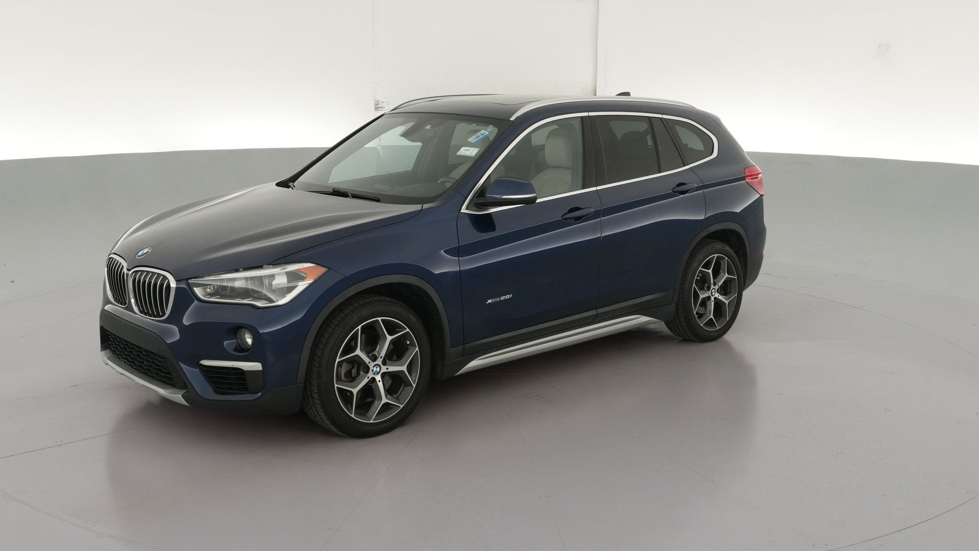 2018 BMW X1 vehicle photo
