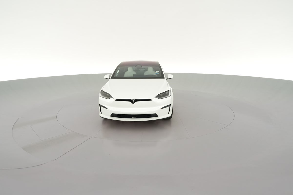 2024 Tesla Model X Long Range in Pearl White Multi-coat — 360° view 1