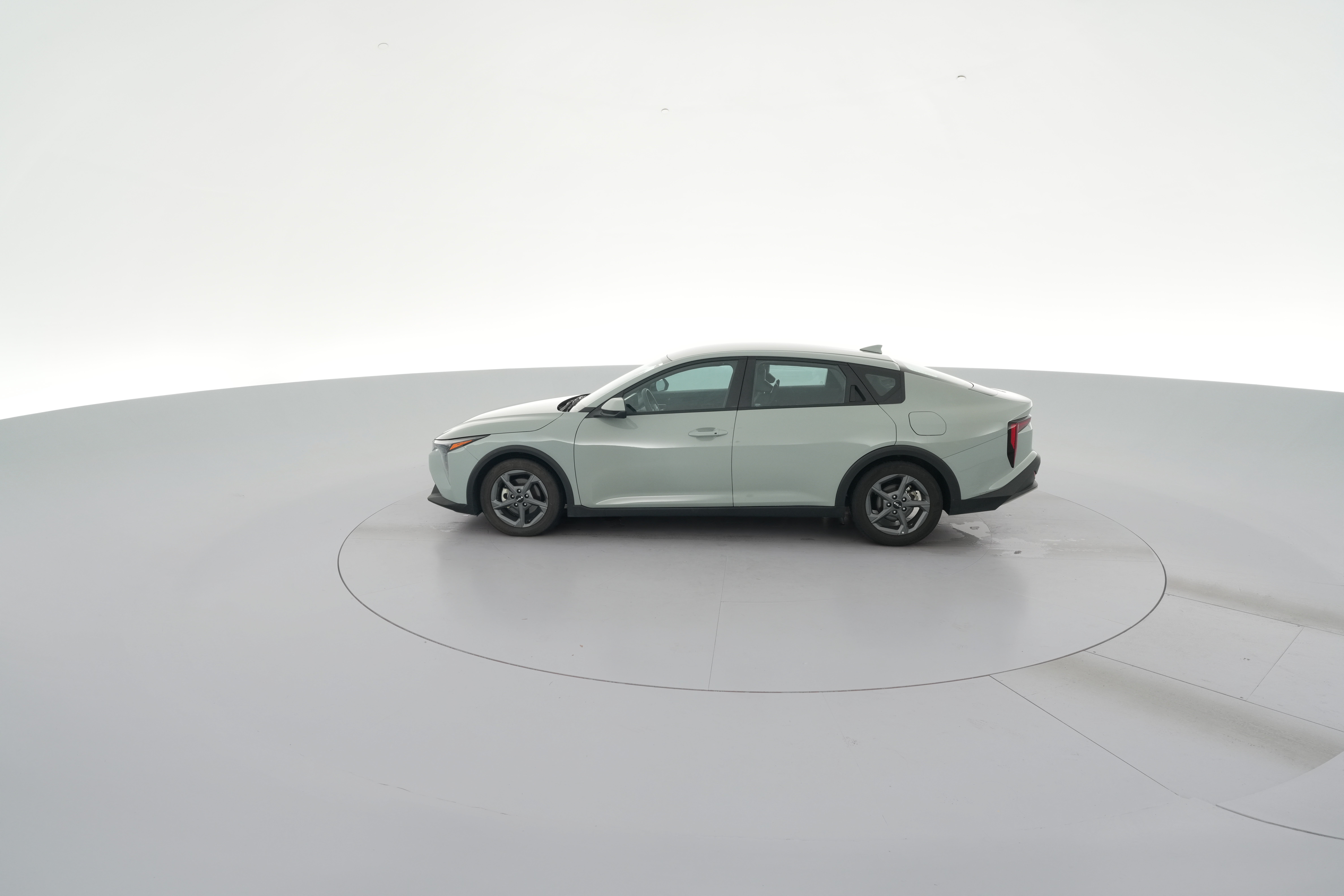 2025 Kia K4 LXS - Photo 26
