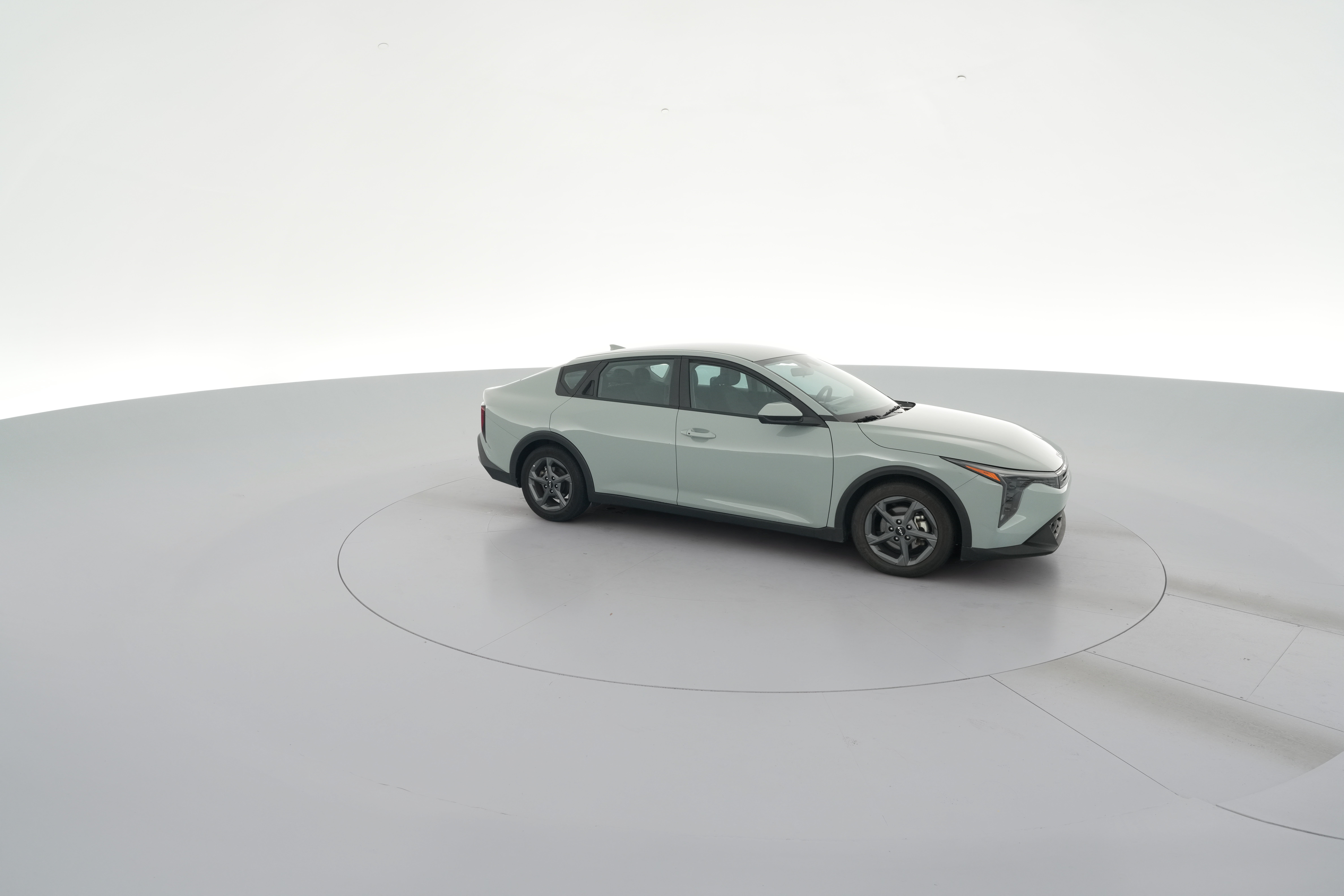 2025 Kia K4 LXS - Photo 35