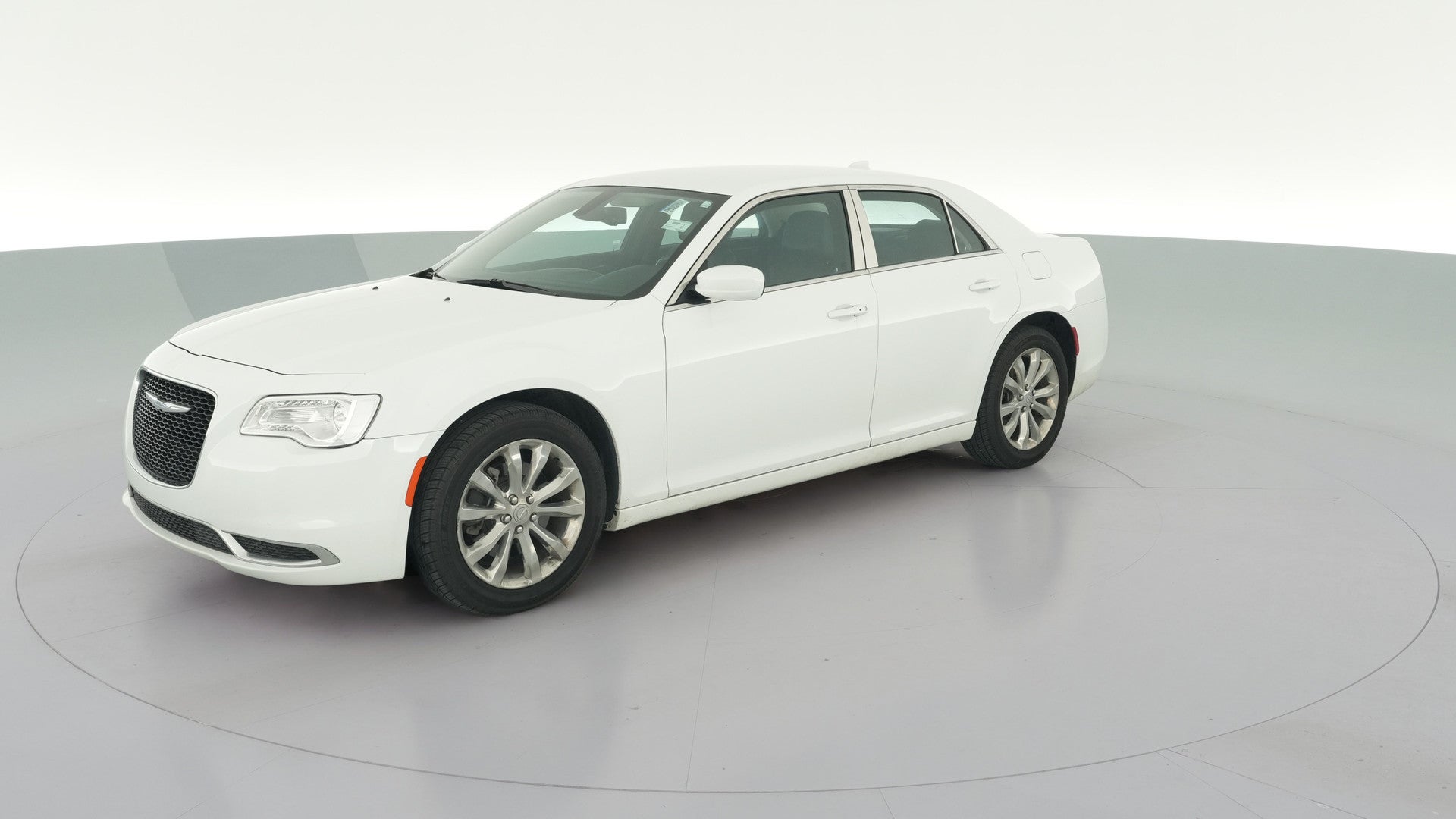 2017 Chrysler 300 vehicle photo