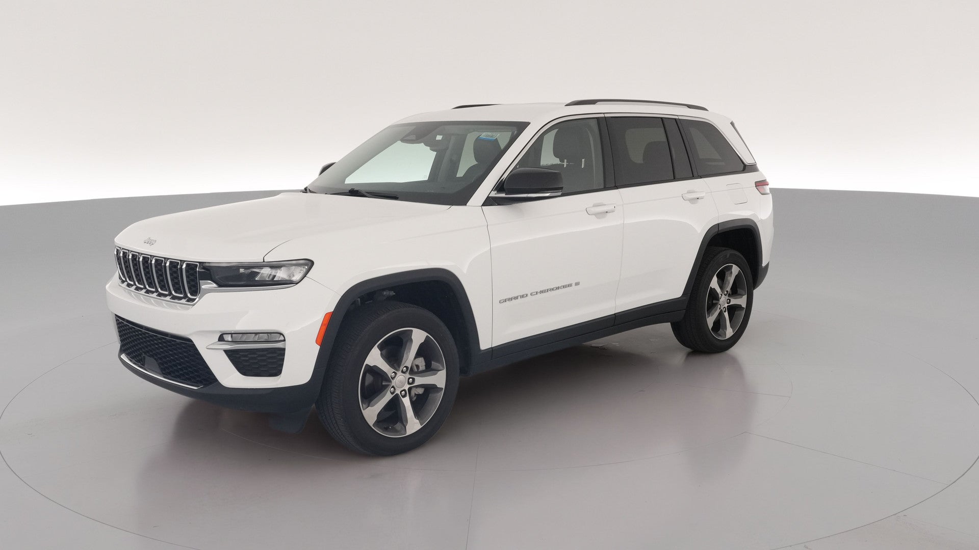 2023 Jeep Grand Cherokee vehicle photo