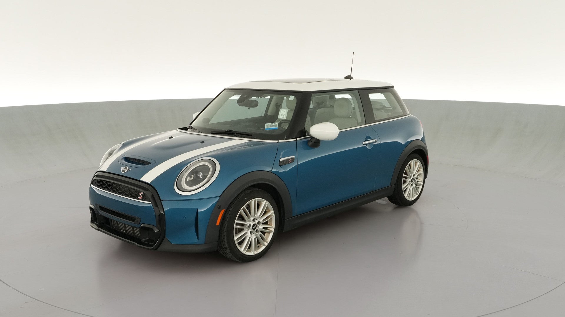 2023 MINI Hardtop 2 Door vehicle photo
