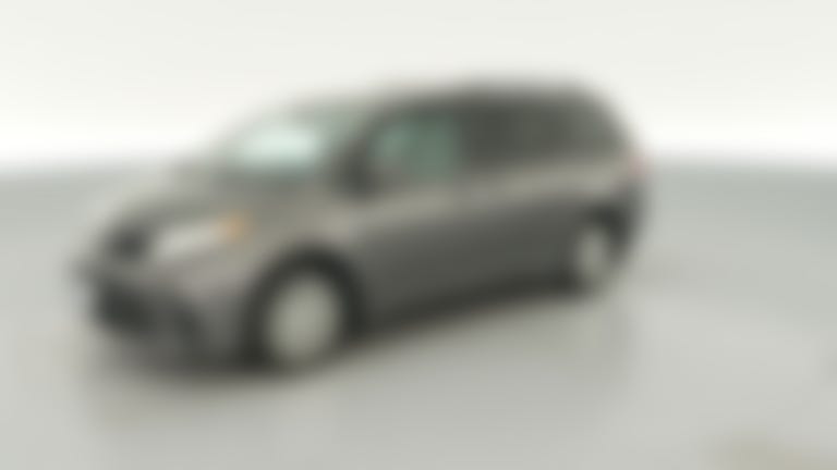 2018 Toyota Sienna vehicle photo