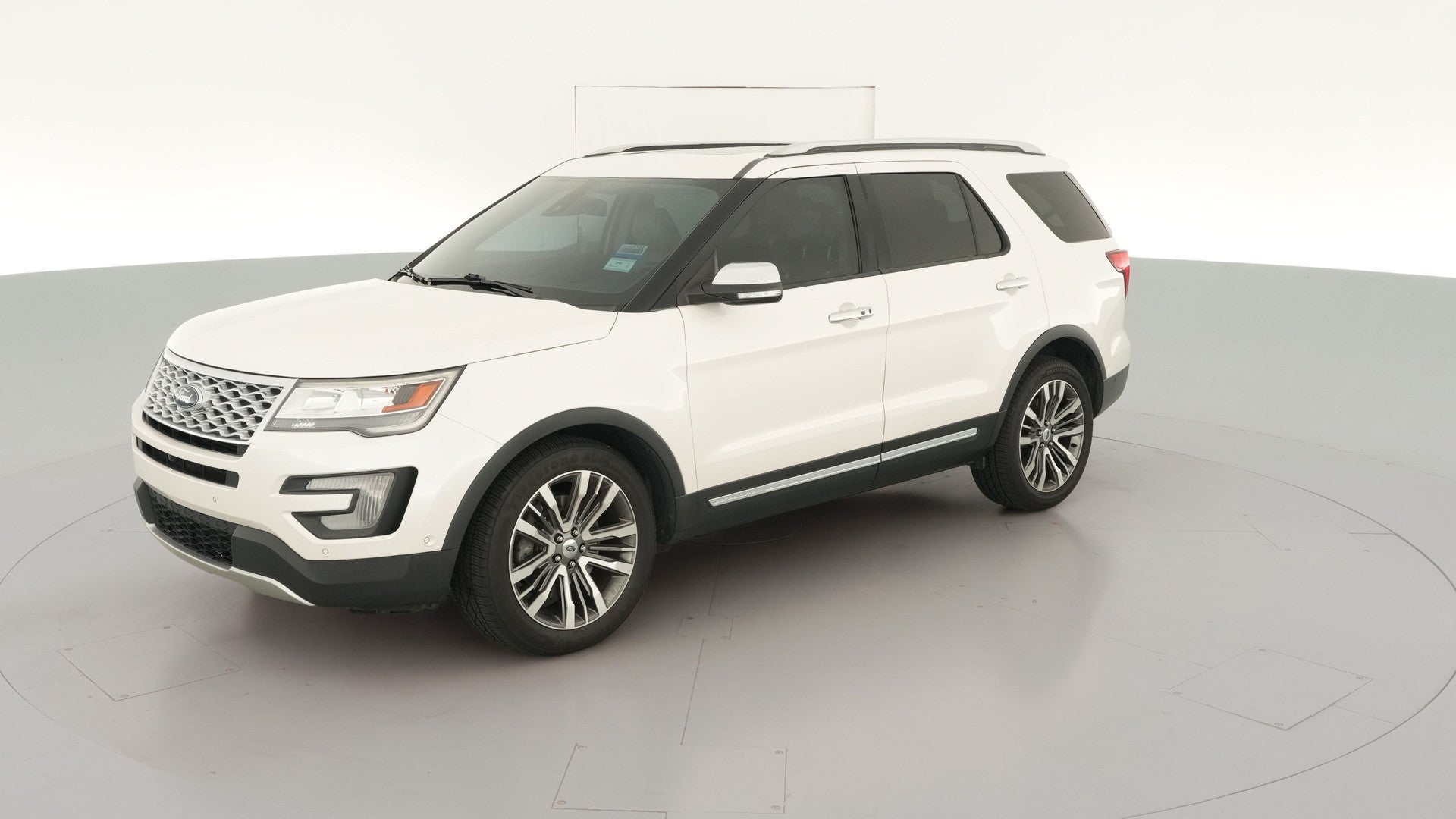 2017 Ford Explorer vehicle photo