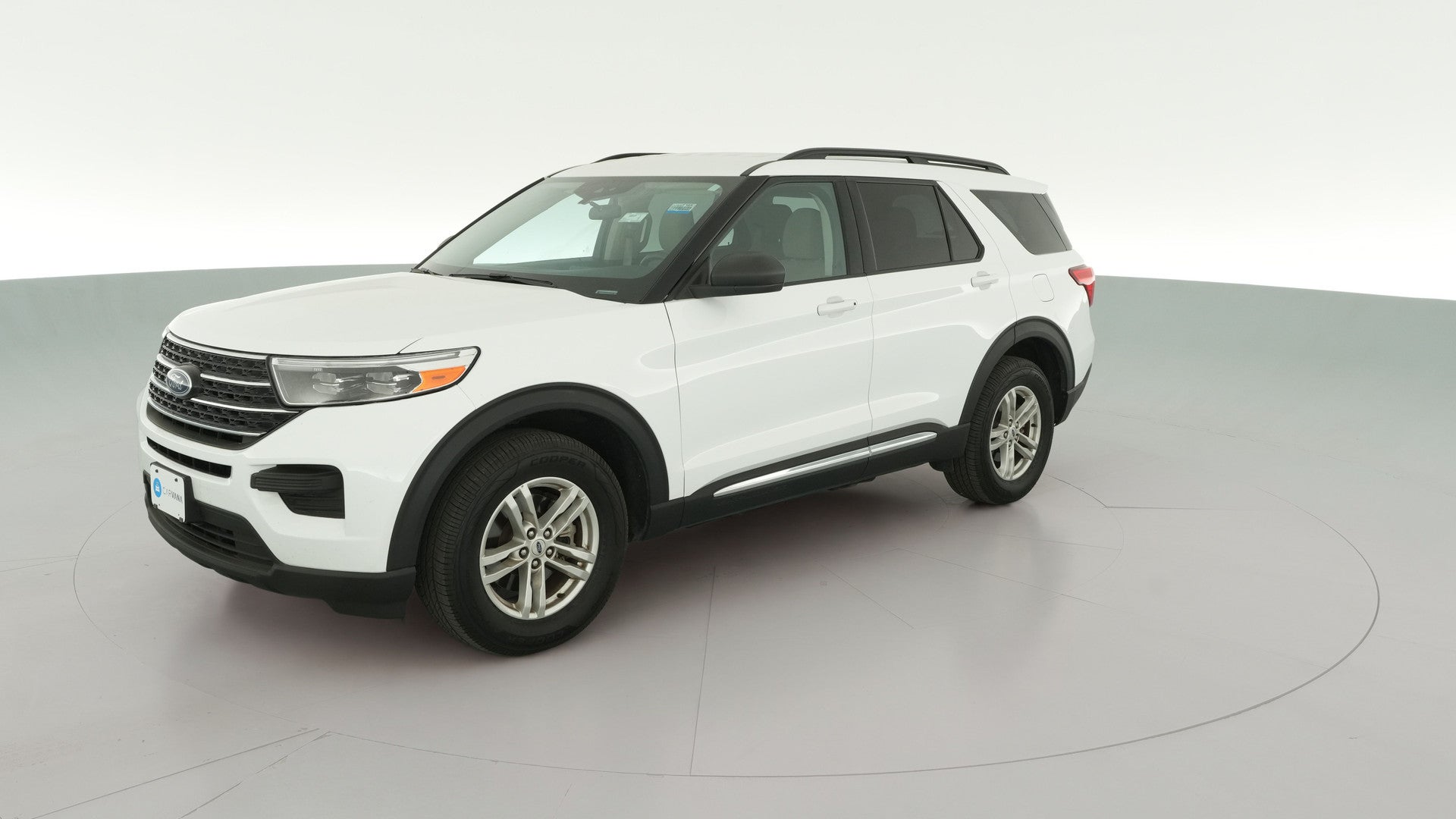 2023 Ford Explorer vehicle photo