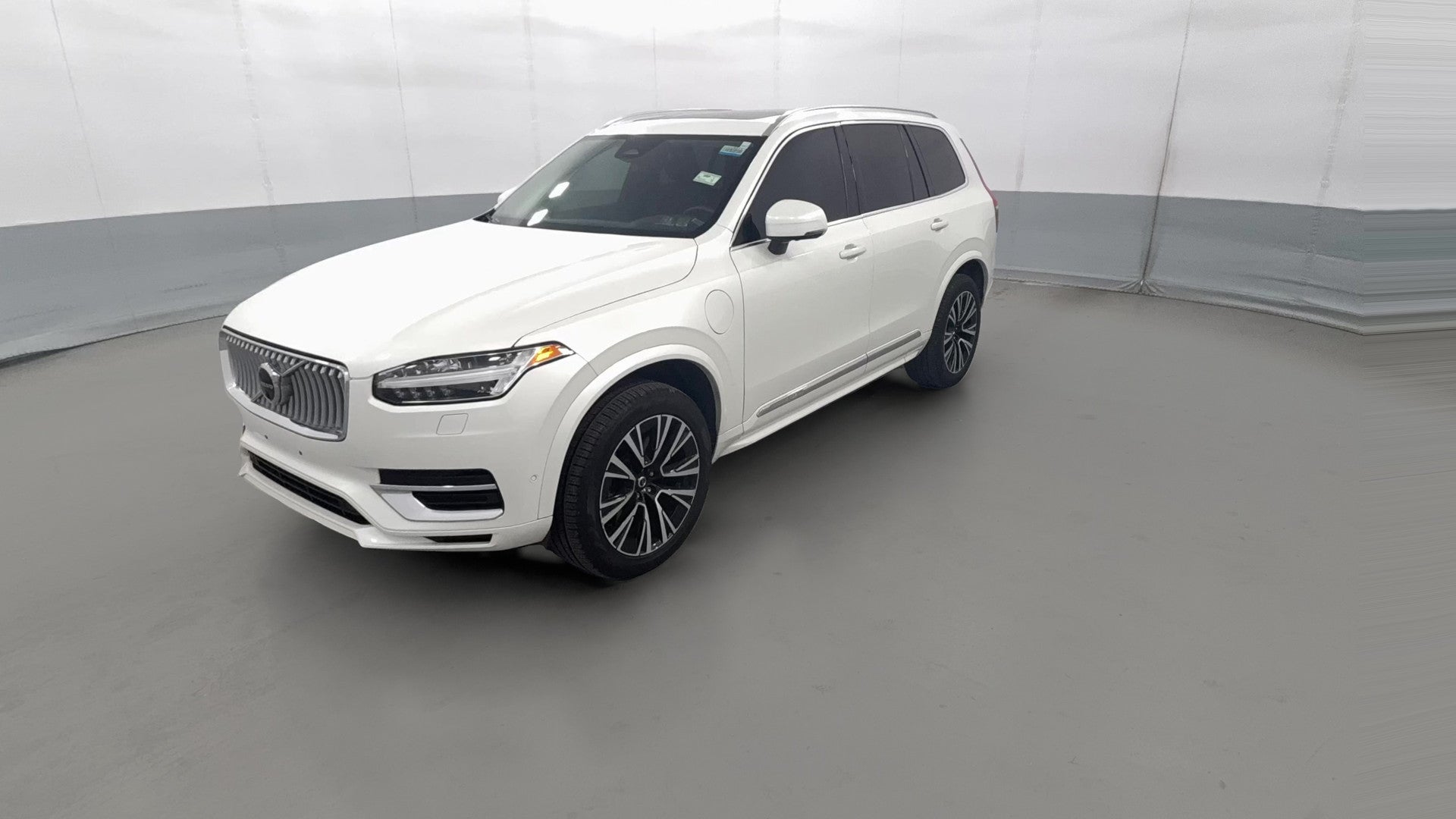 2023 Volvo XC90 vehicle photo