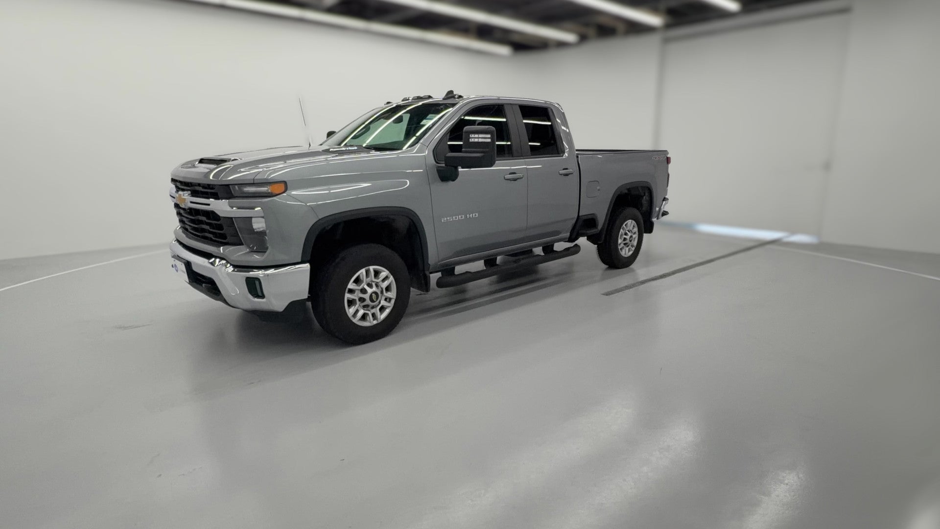 2024 Chevrolet Silverado 2500 HD Double Cab vehicle photo
