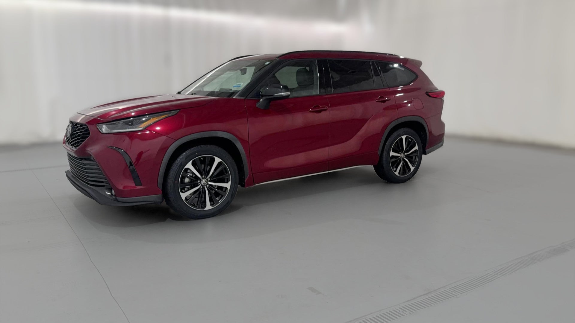 2021 Toyota Highlander vehicle photo