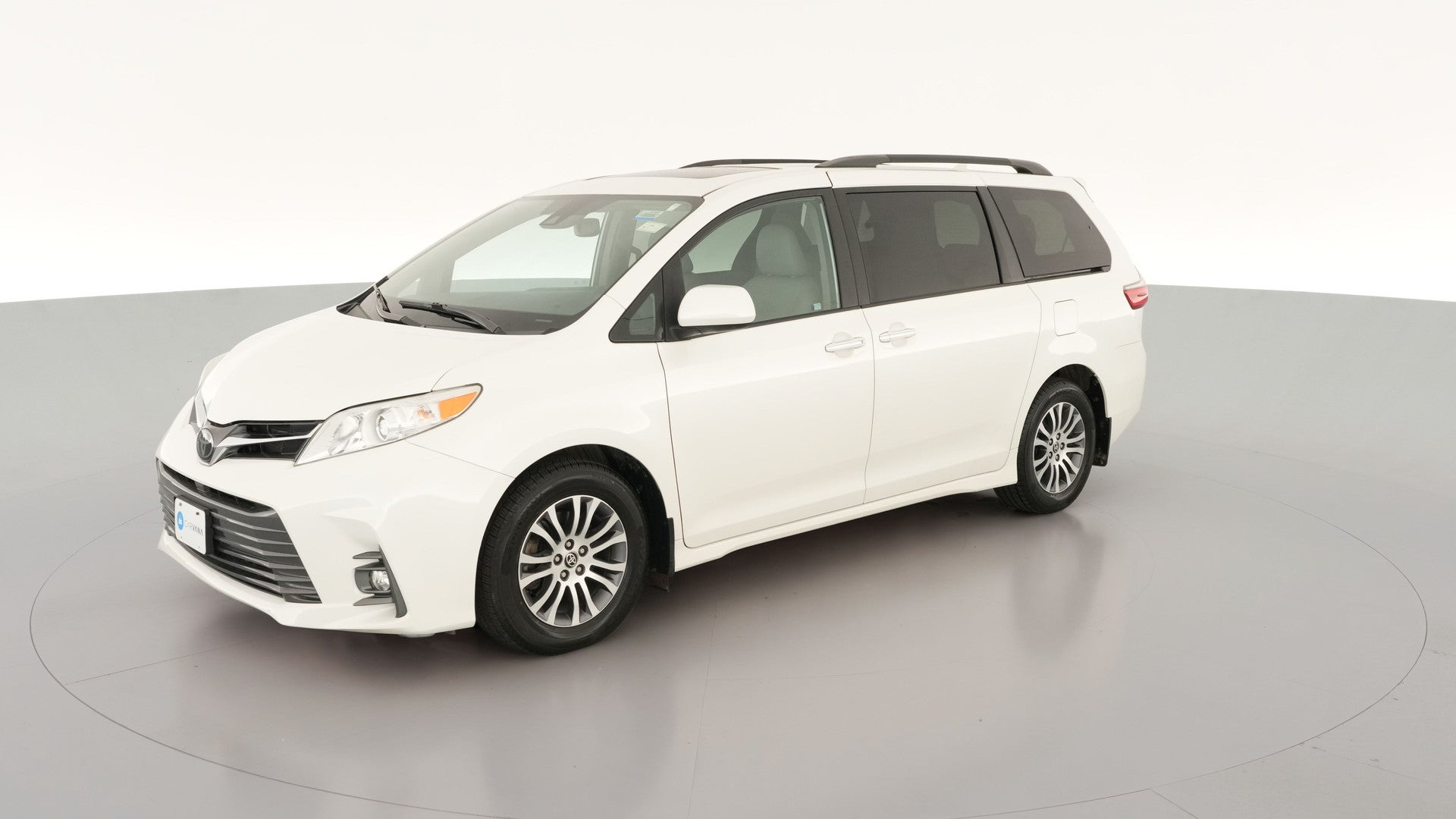 2020 Toyota Sienna vehicle photo