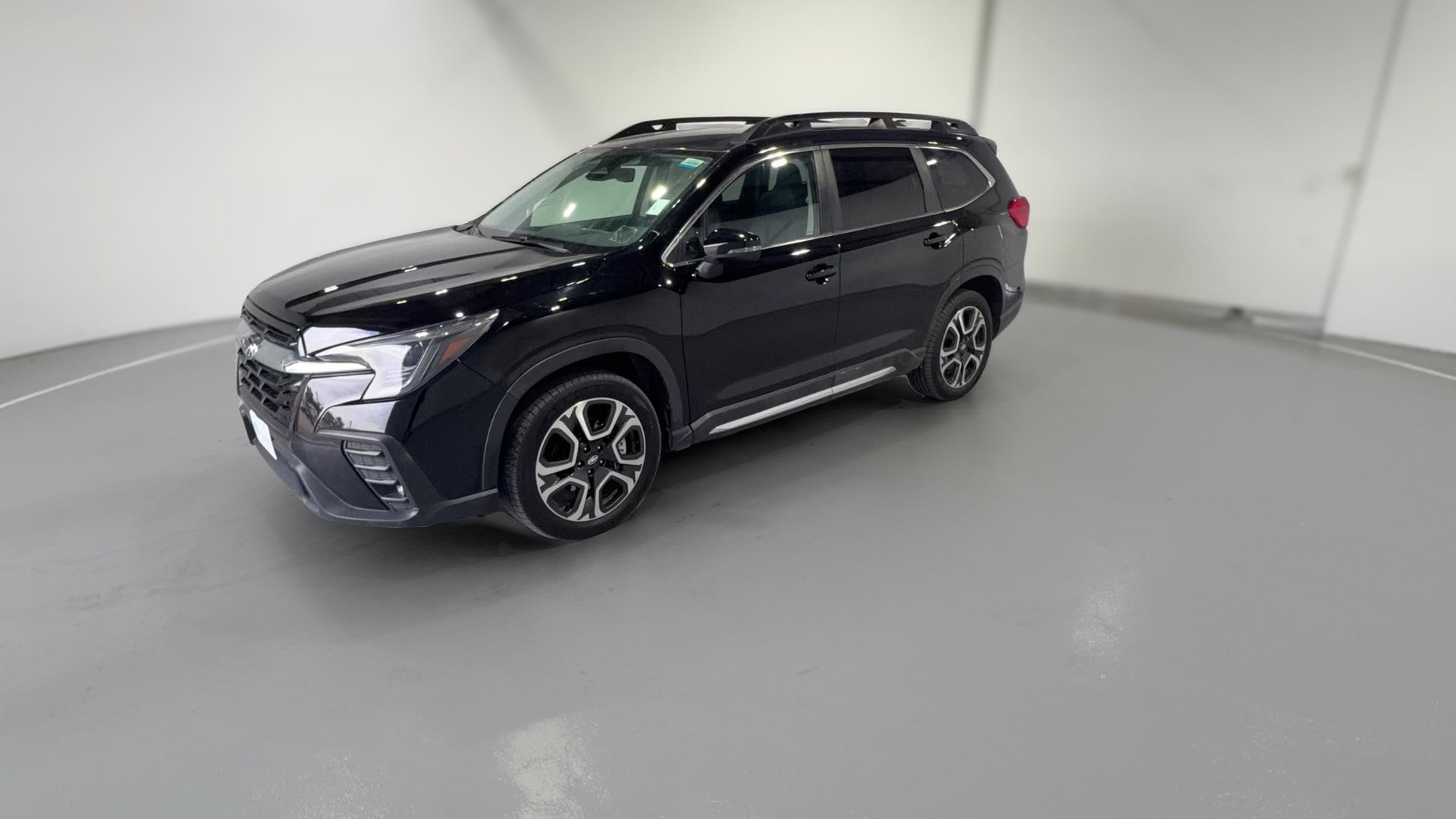 2023 Subaru Ascent vehicle photo