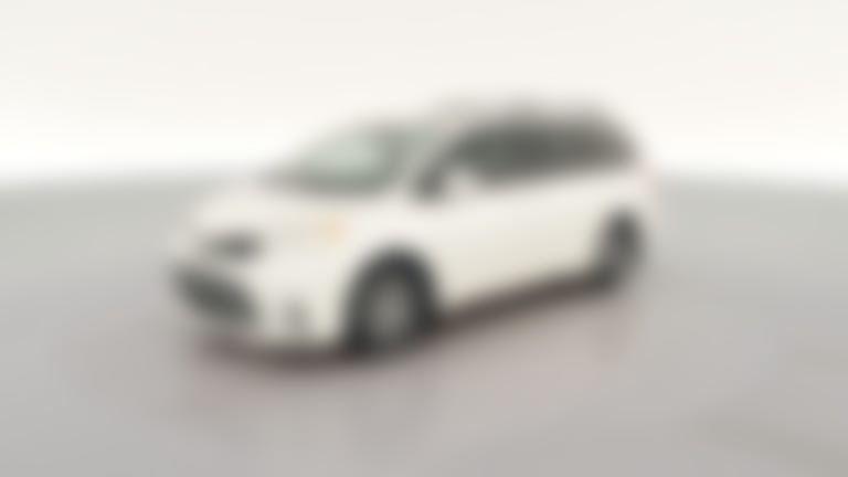 2018 Toyota Sienna vehicle photo