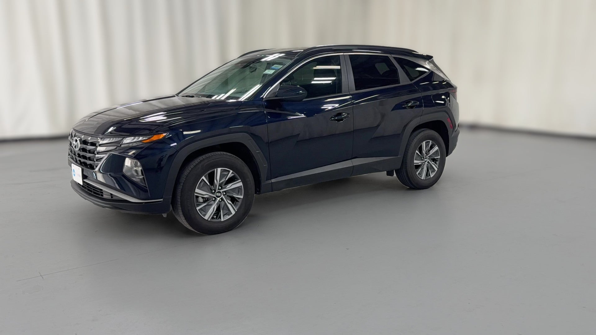2024 Hyundai Tucson Hybrid vehicle photo