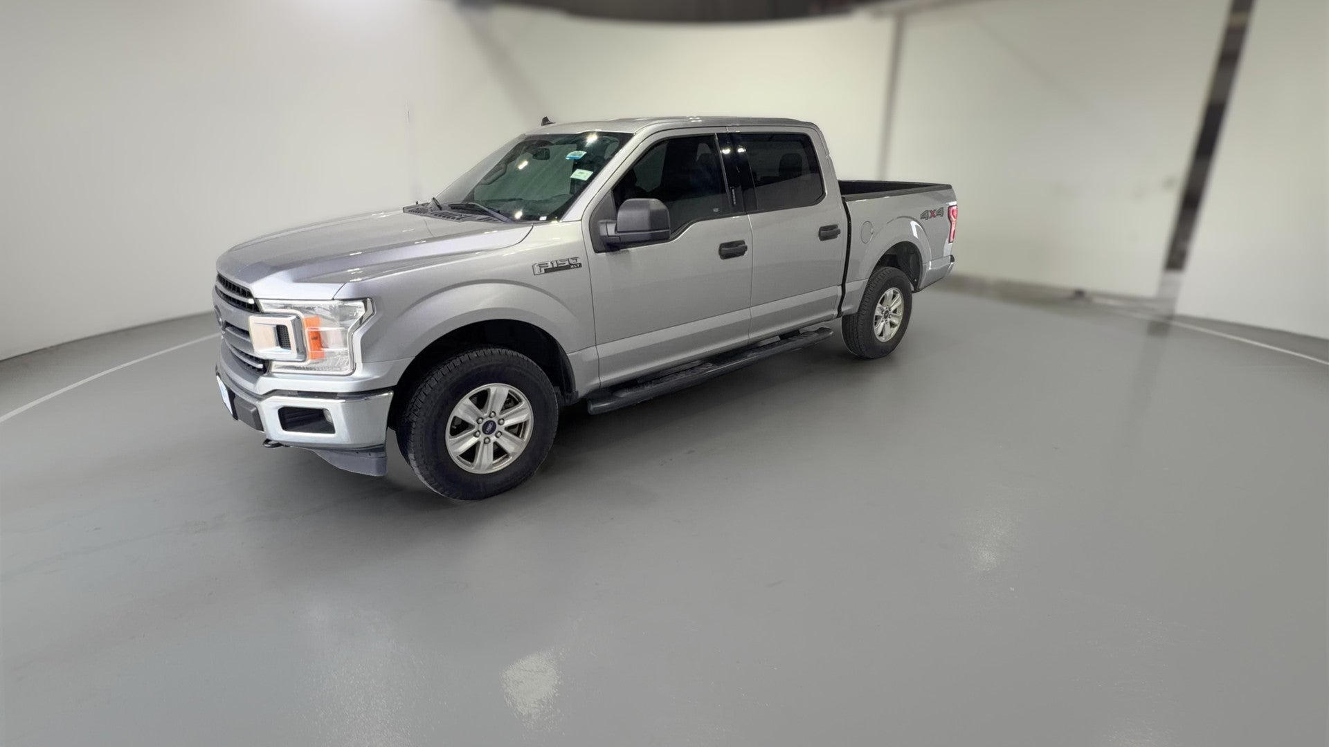 2020 Ford F150 SuperCrew Cab vehicle photo