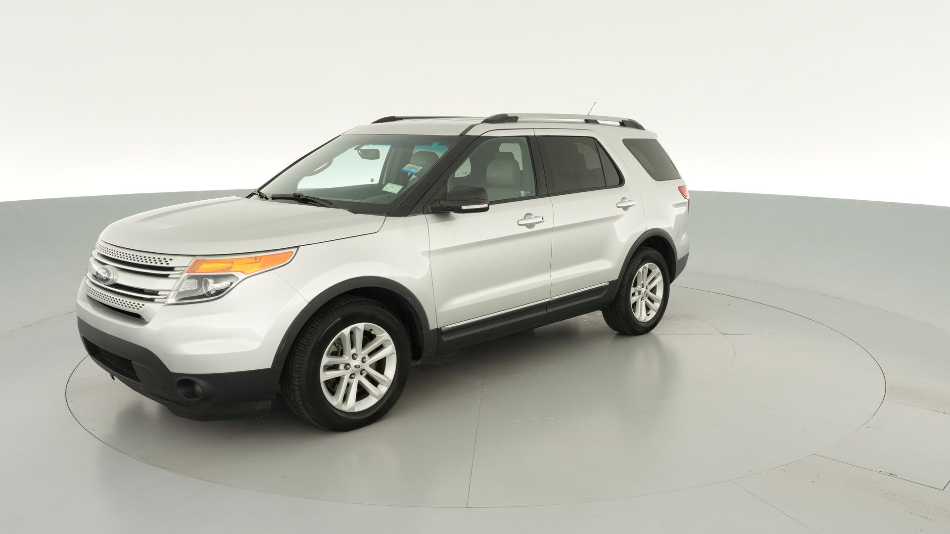2015 Ford Explorer vehicle photo