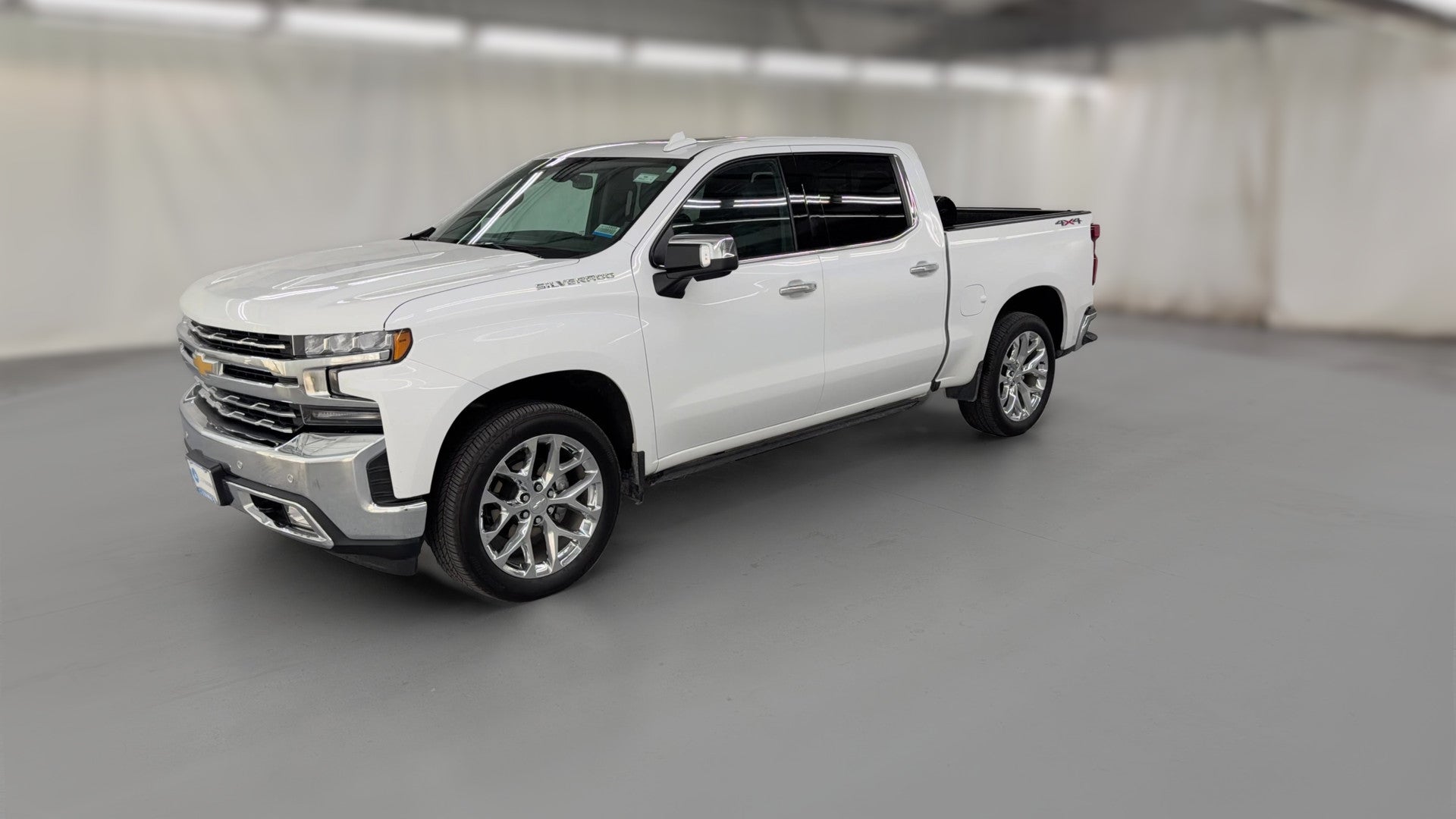 2022 Chevrolet Silverado 1500 Limited Crew Cab vehicle photo
