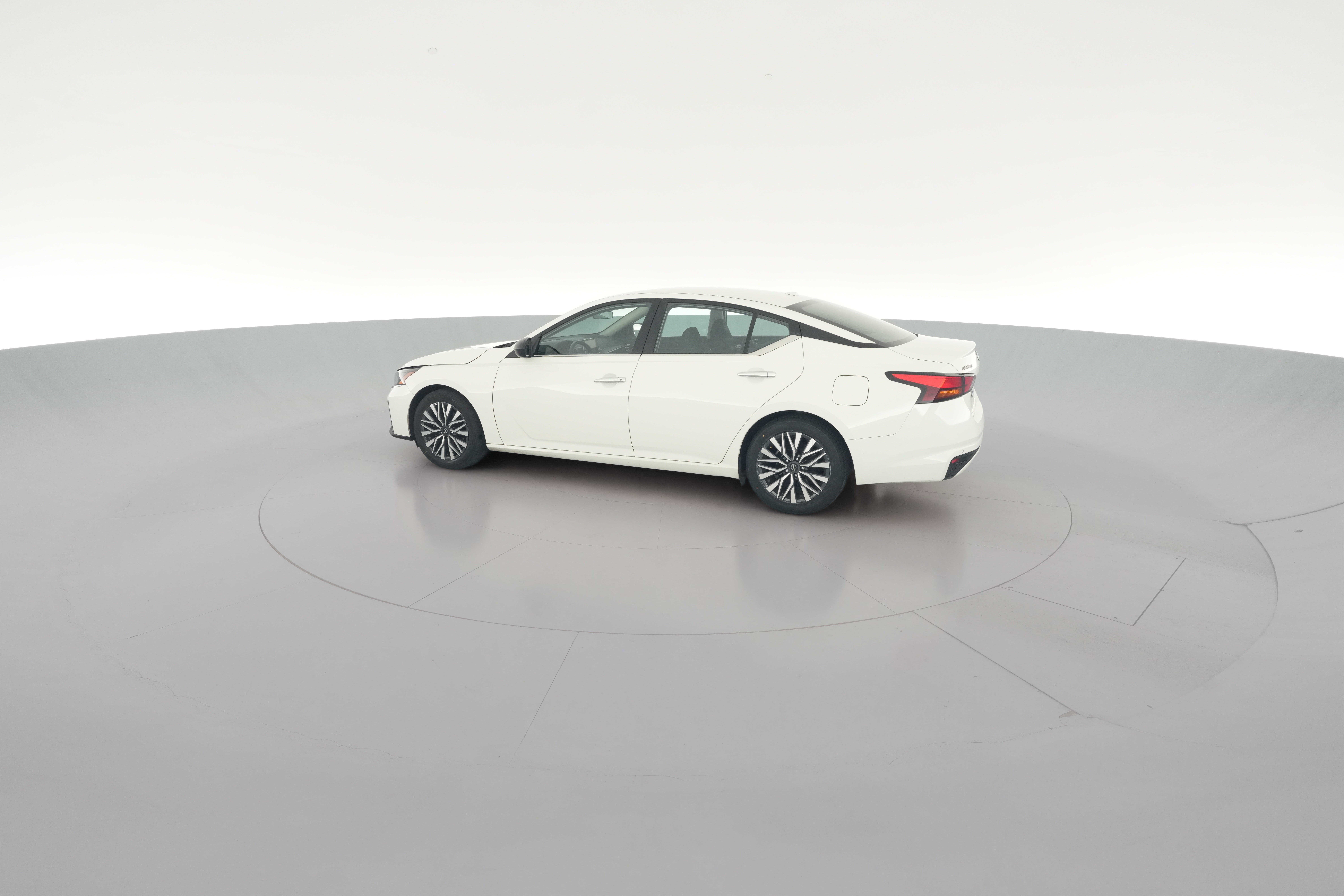 2025 Nissan Altima SV - Photo 29