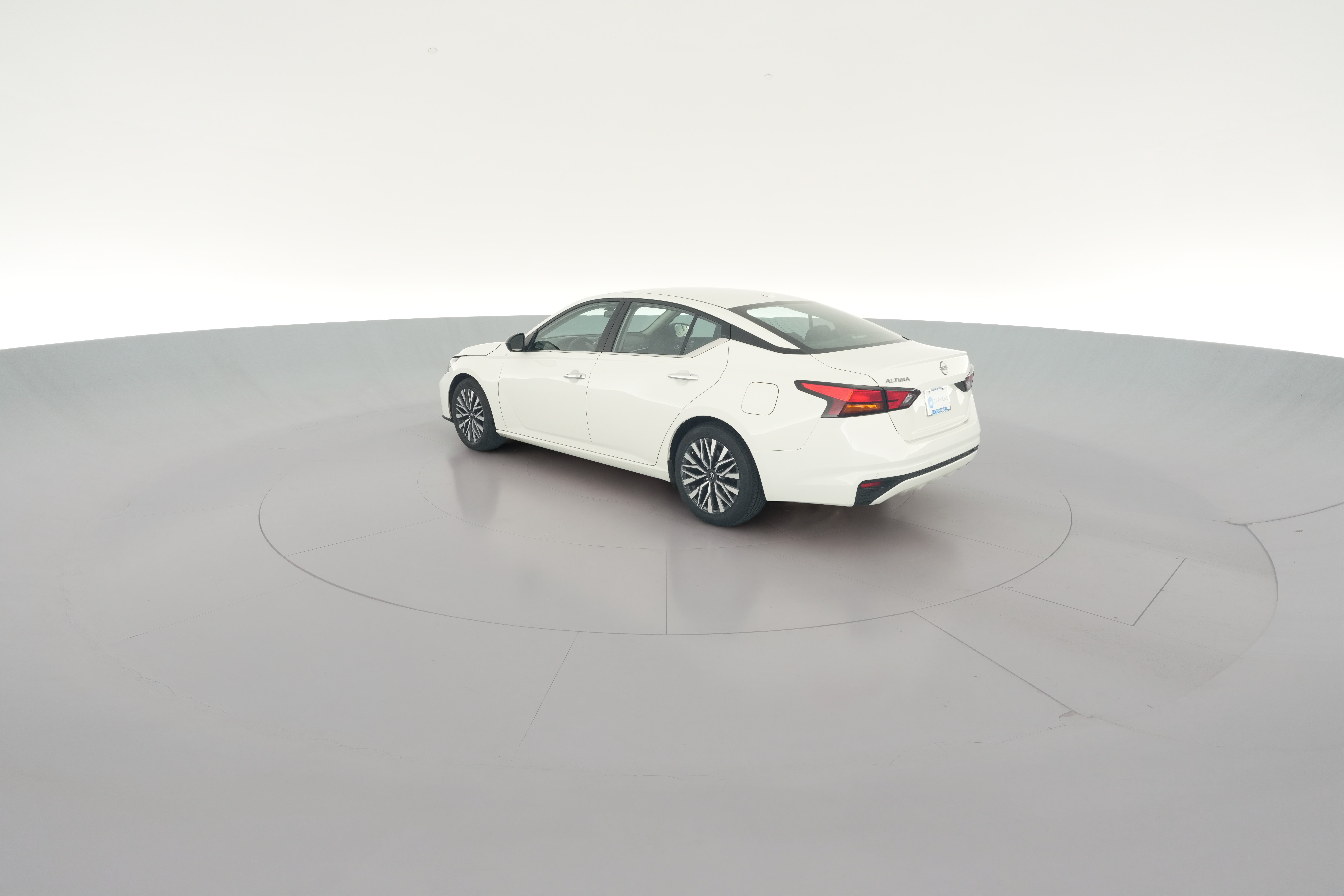 2025 Nissan Altima SV - Photo 30