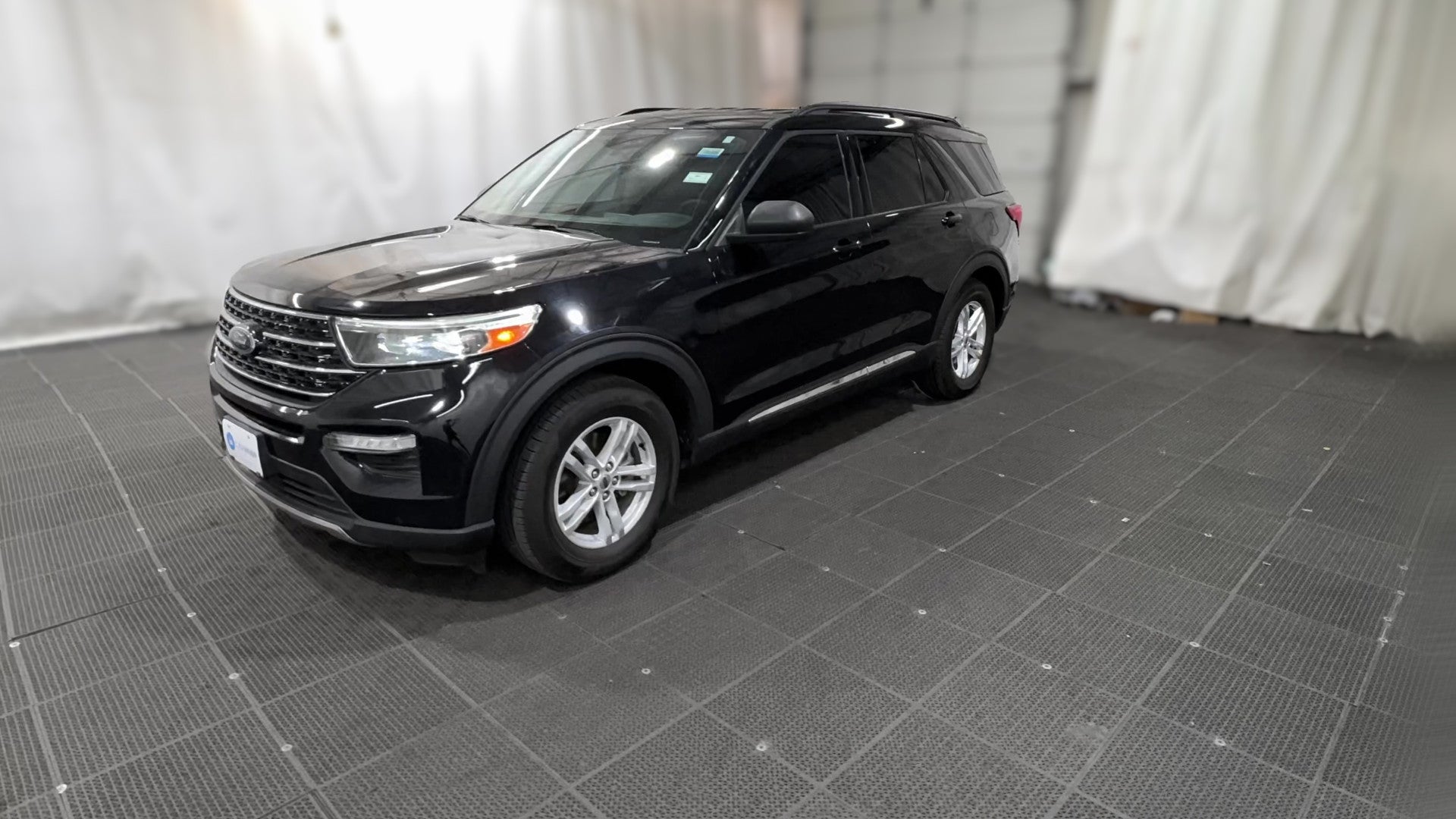 2021 Ford Explorer vehicle photo