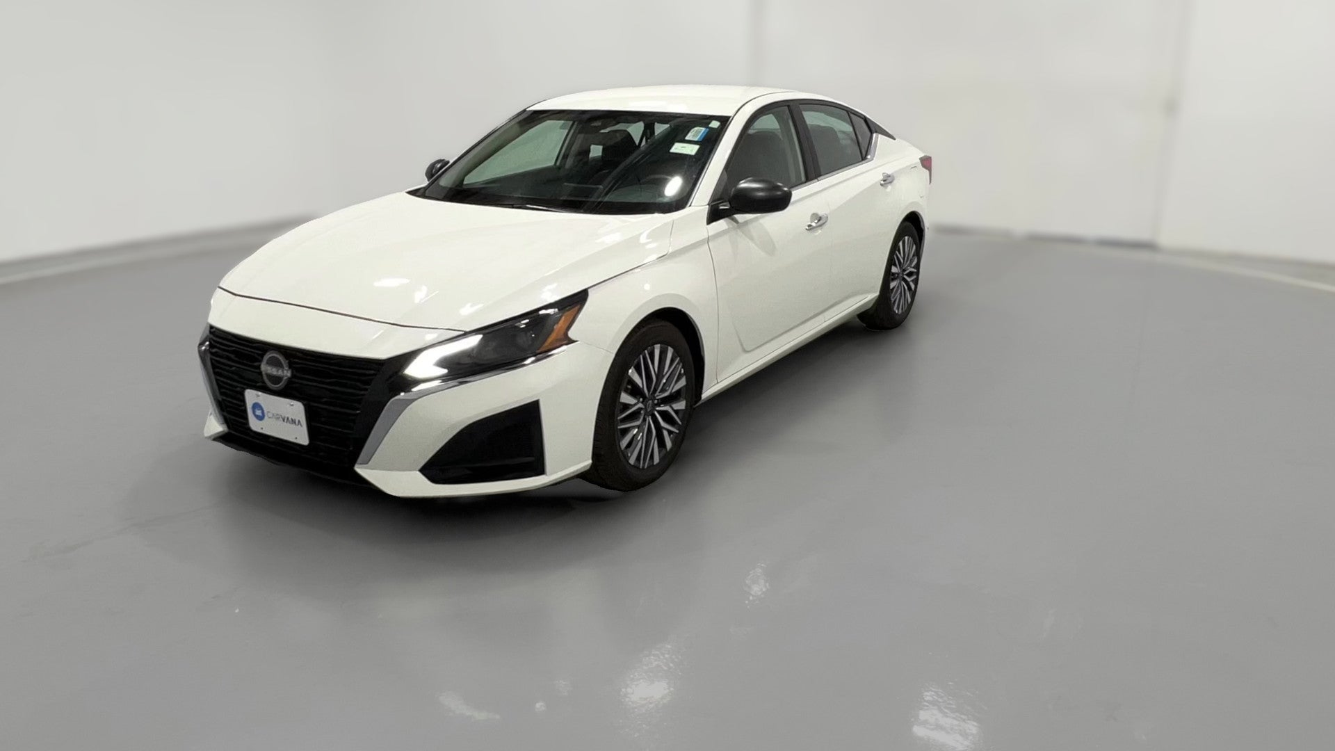 2025 Nissan Altima vehicle photo
