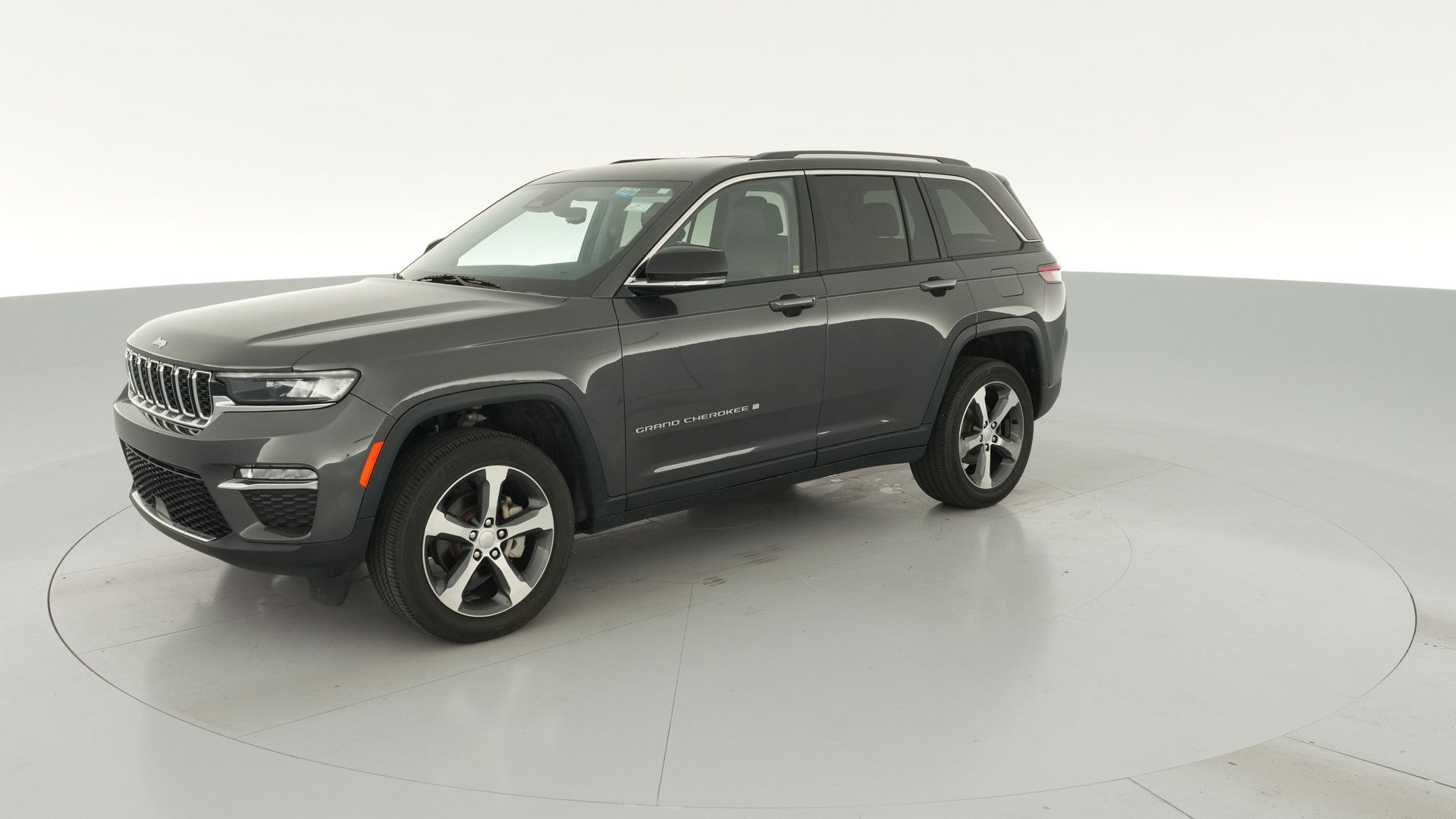 2023 Jeep Grand Cherokee vehicle photo