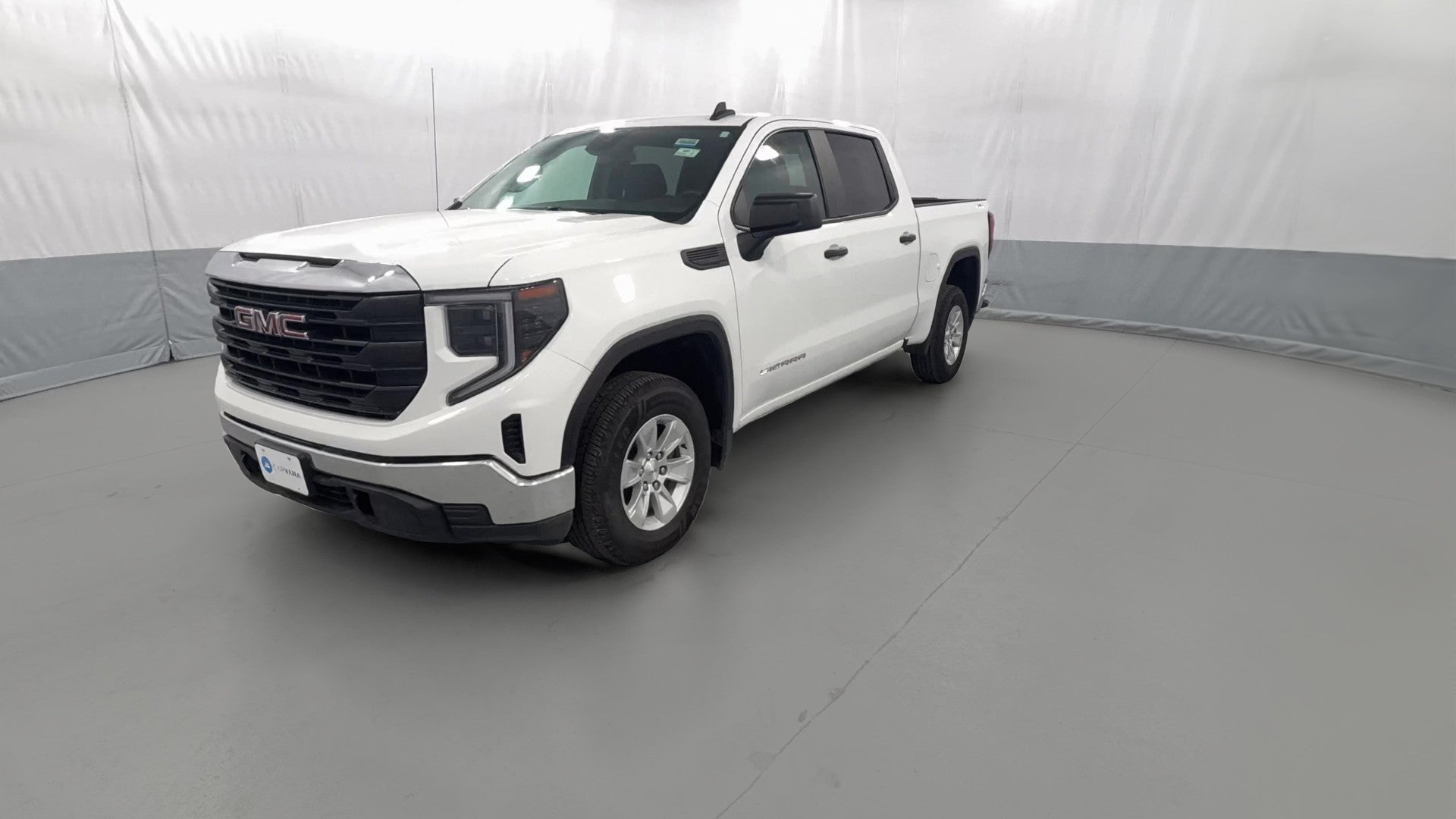 2024 GMC Sierra 1500 Crew Cab vehicle photo
