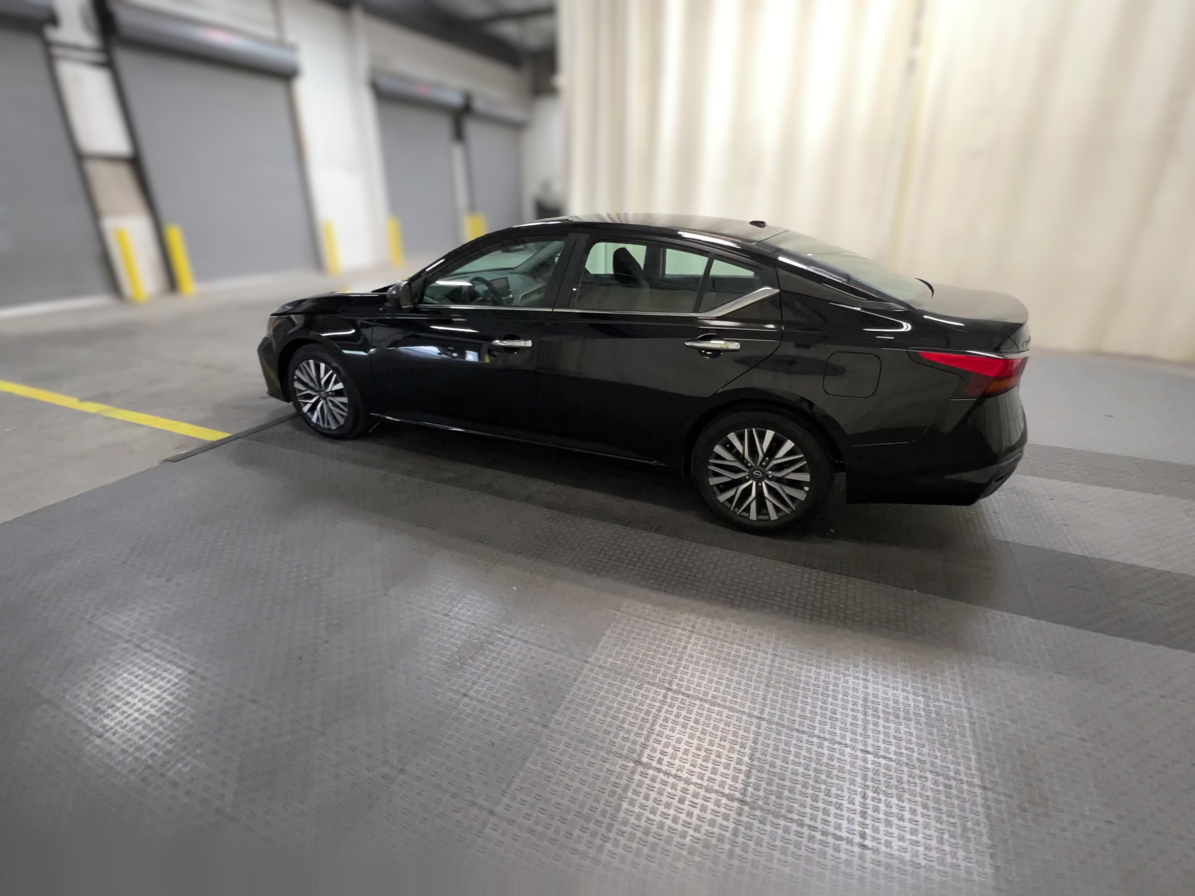 2025 Nissan Altima SV - Photo 25