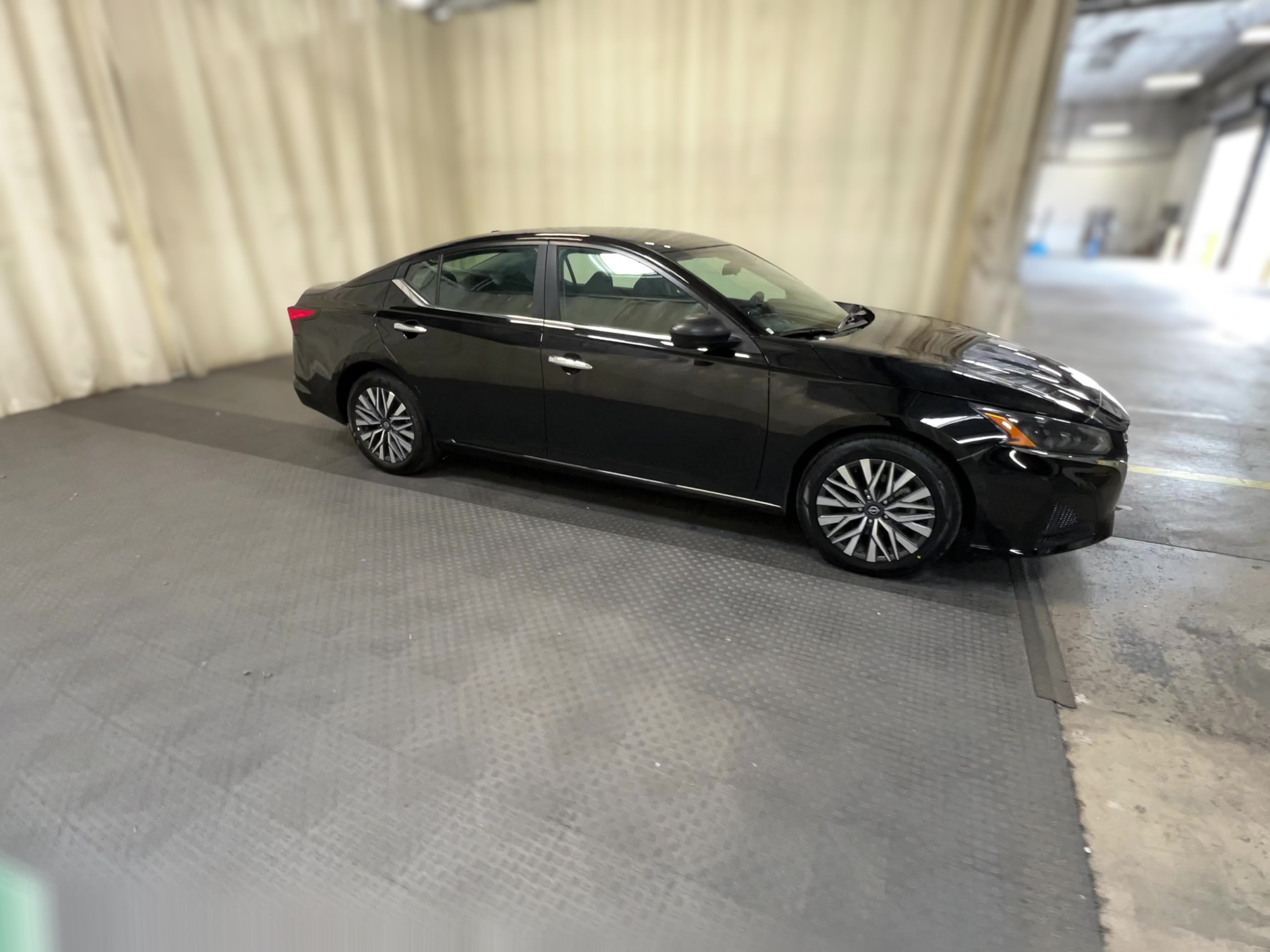 2025 Nissan Altima SV - Photo 33
