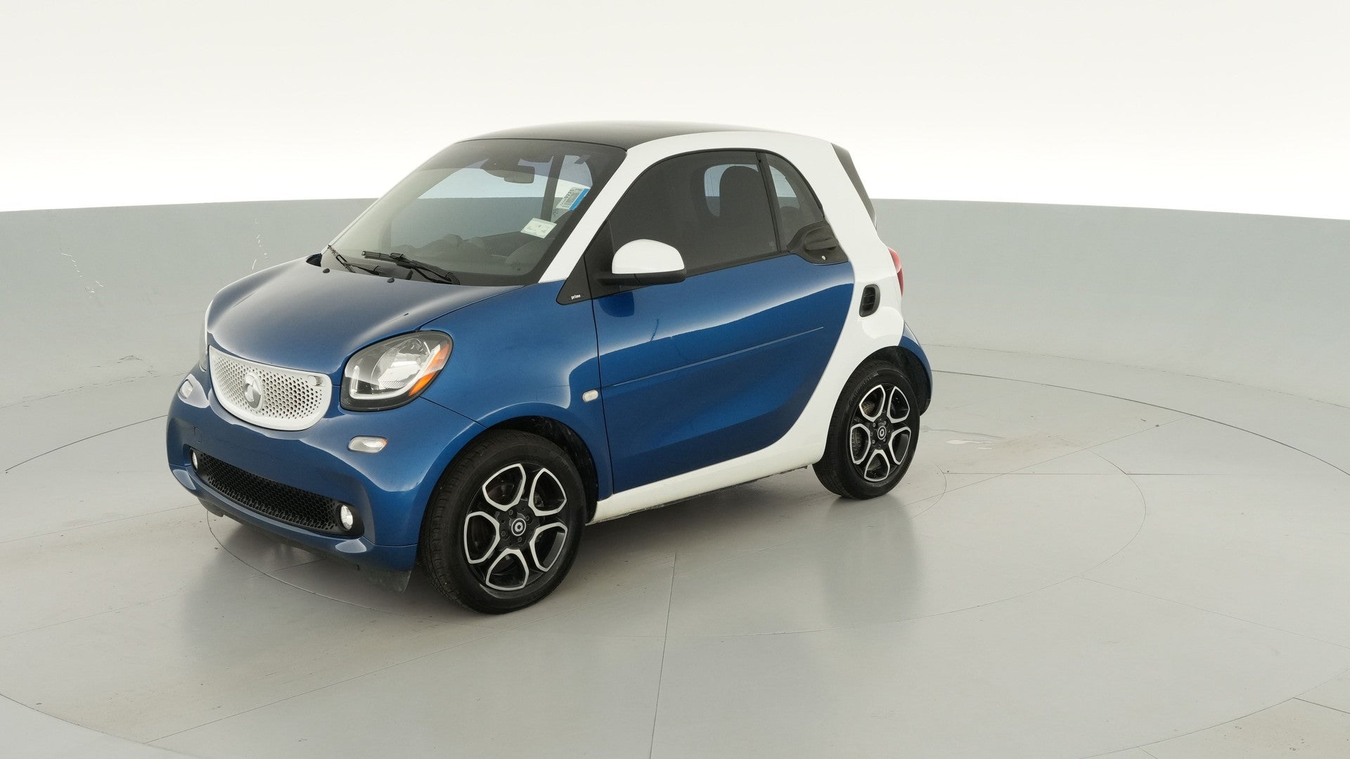 2016 smart fortwo vehicle photo
