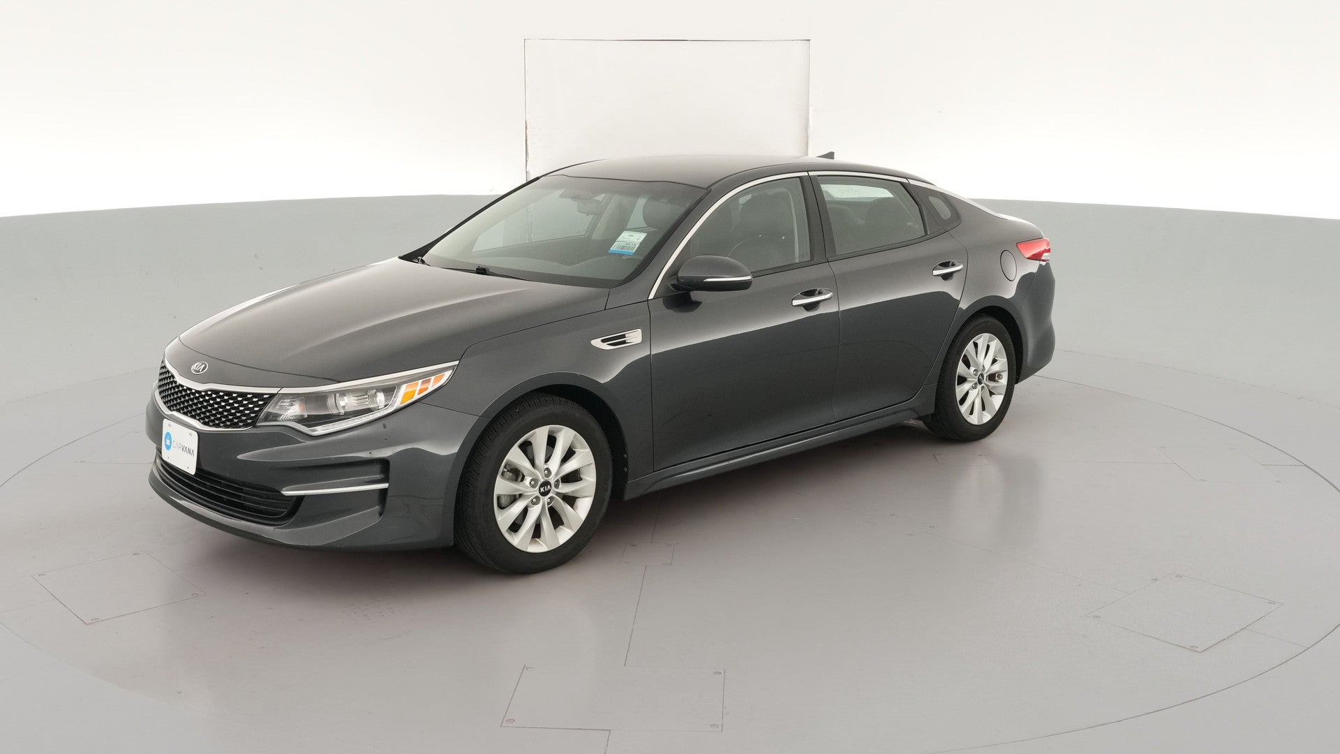 2018 Kia Optima vehicle photo