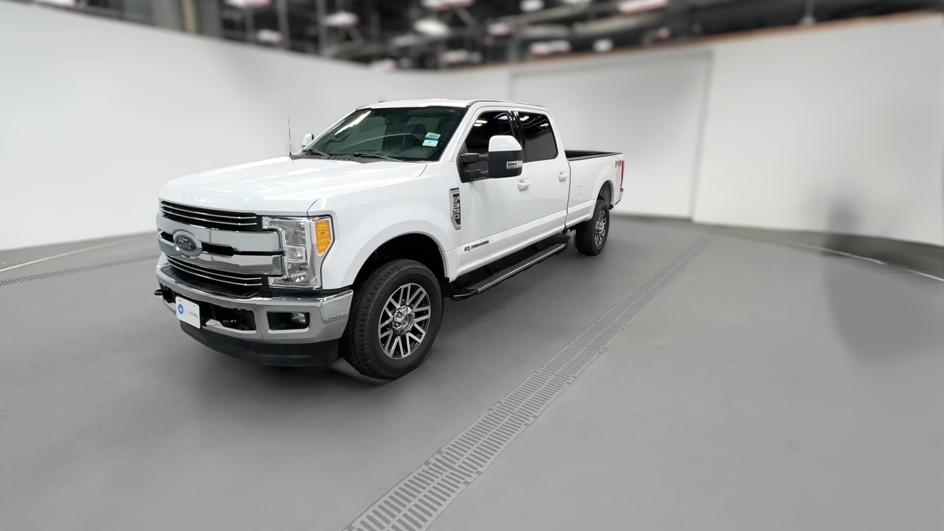 2017 Ford F350 Super Duty Crew Cab vehicle photo