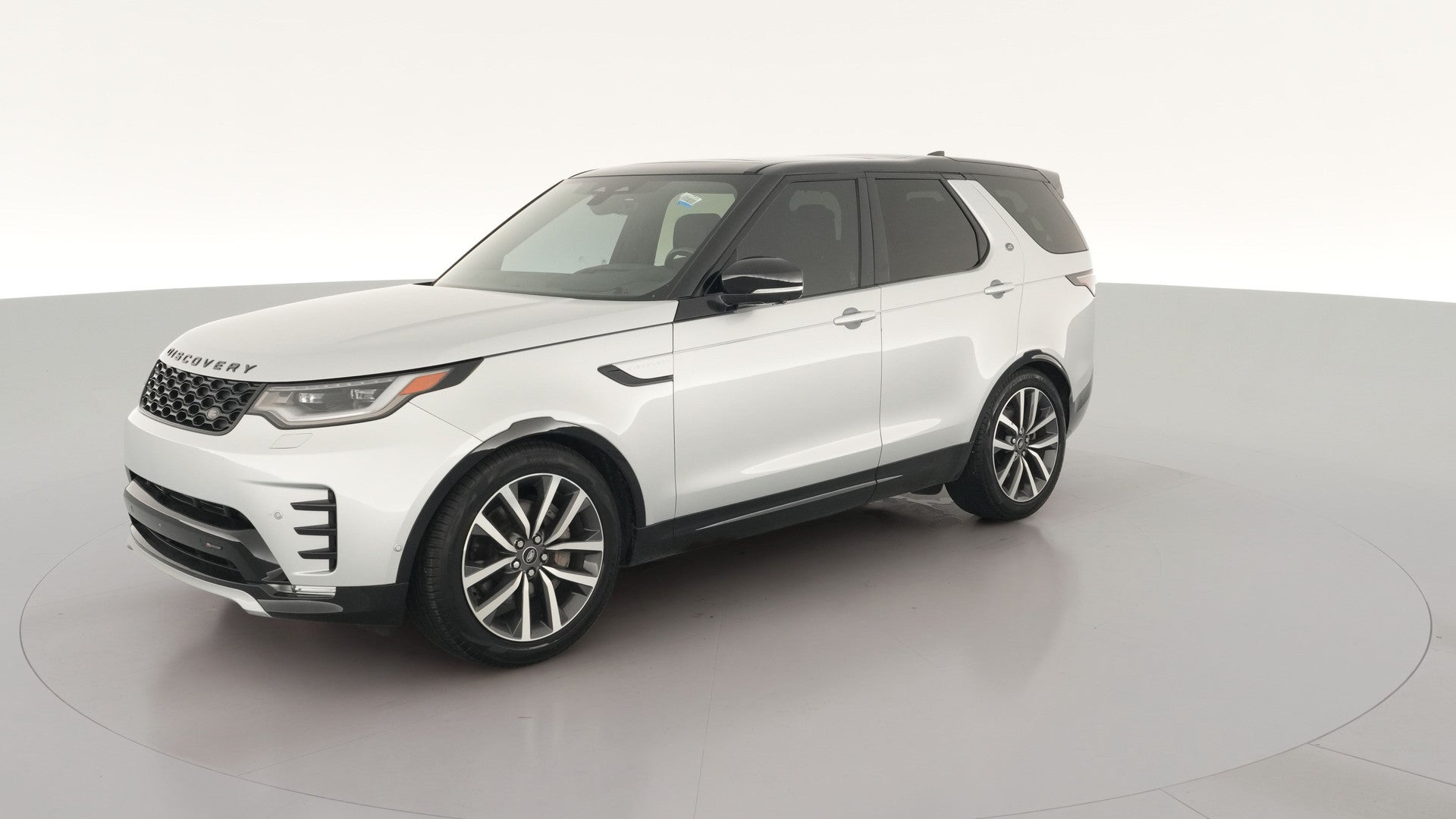2023 Land Rover Discovery vehicle photo