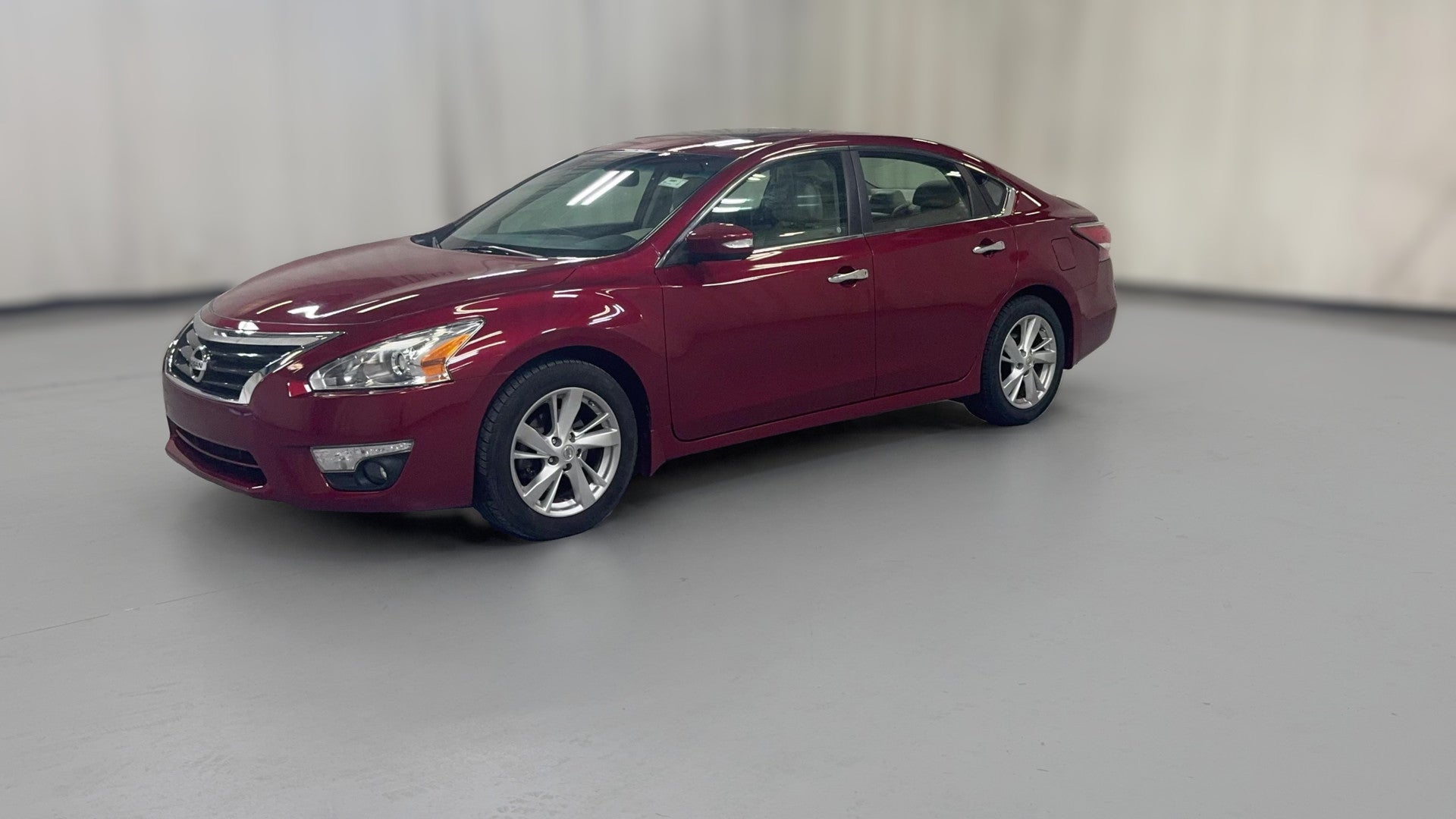 2015 Nissan Altima vehicle photo