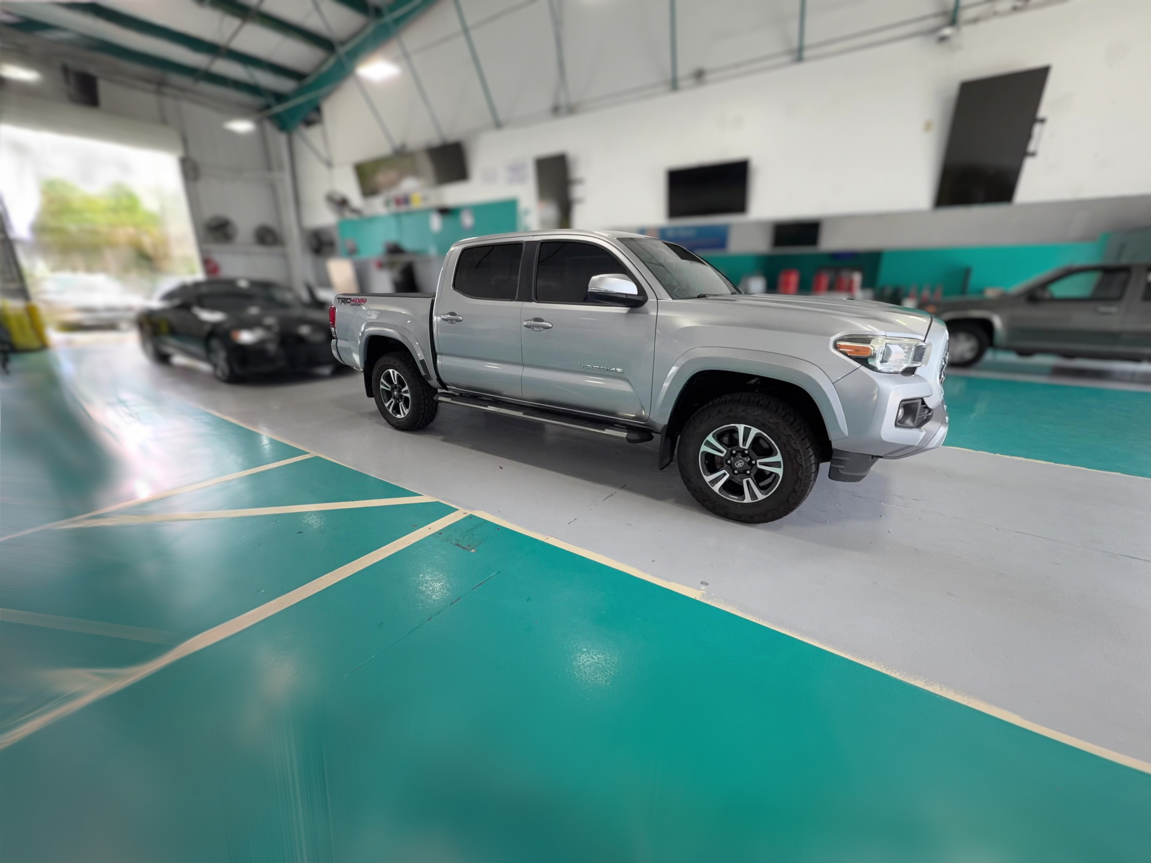 2018 Toyota Tacoma TRD Sport - Photo 34