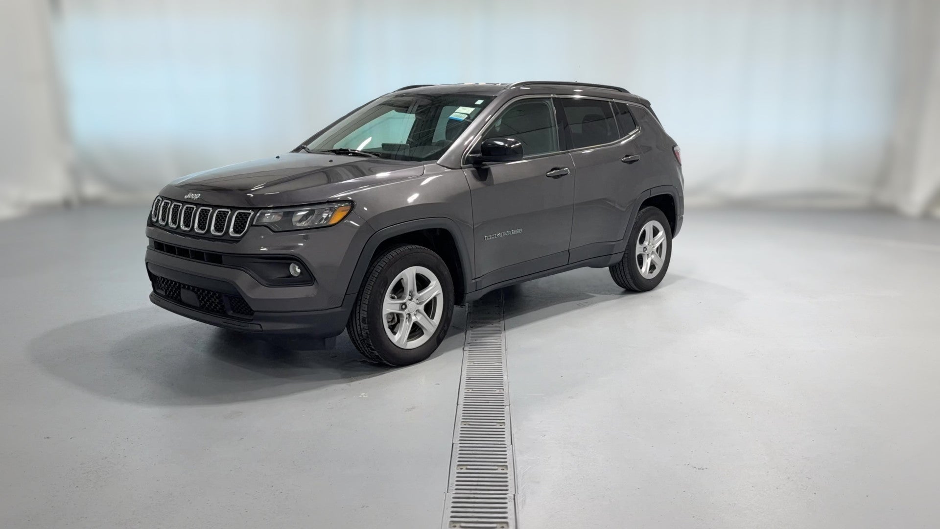 2024 Jeep Compass vehicle photo