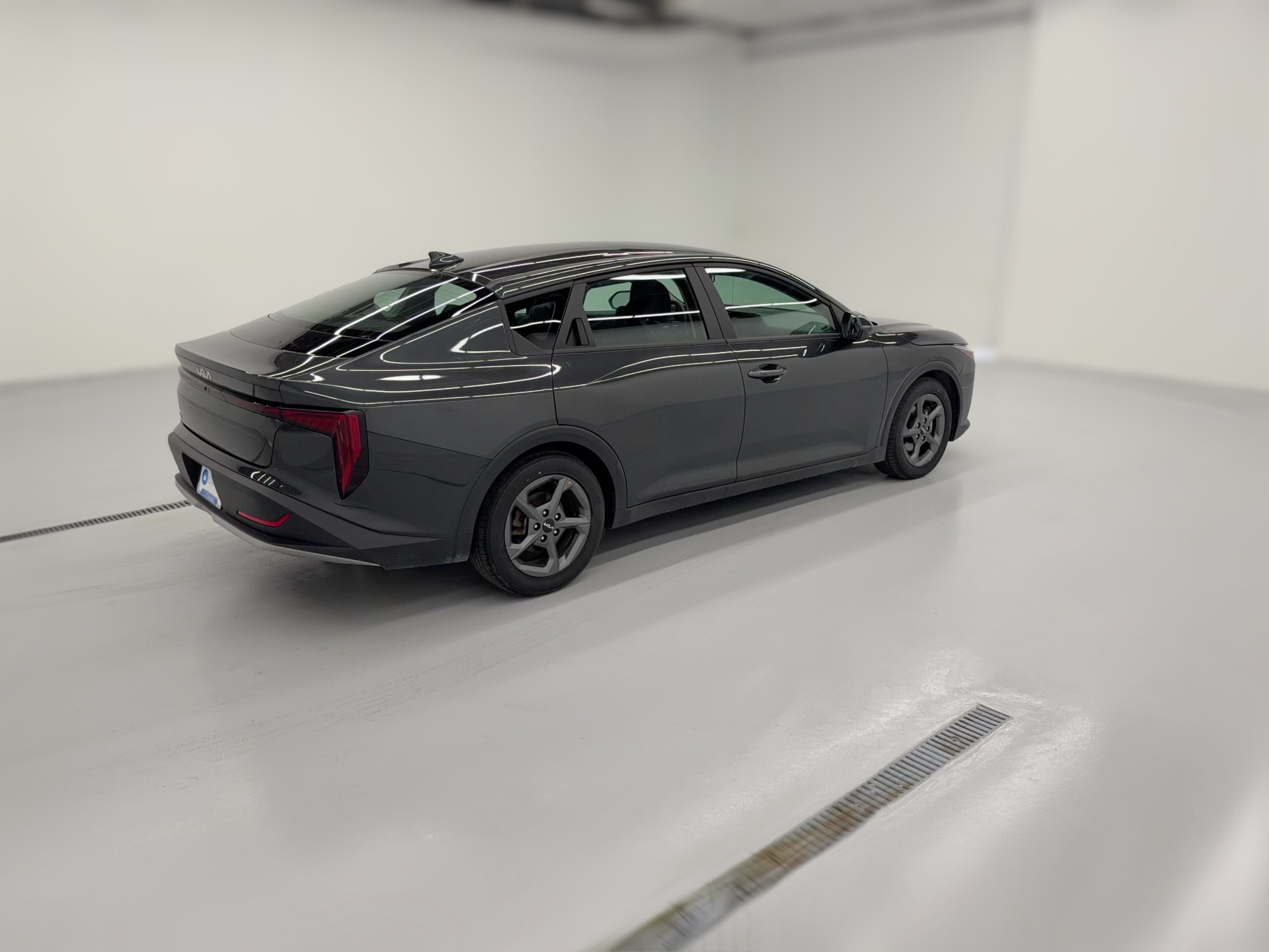 2025 Kia K4 LXS - Photo 37