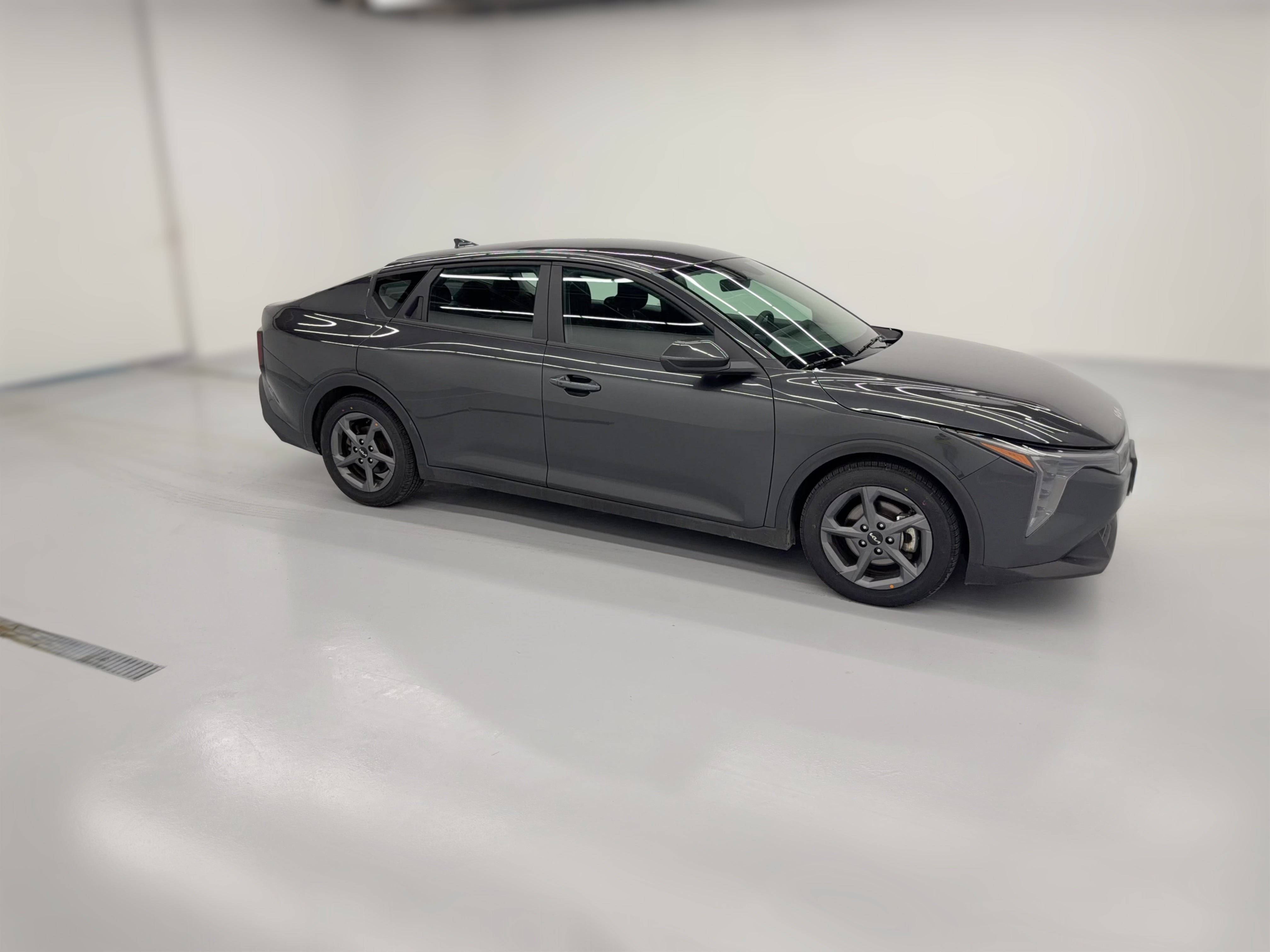 2025 Kia K4 LXS - Photo 40