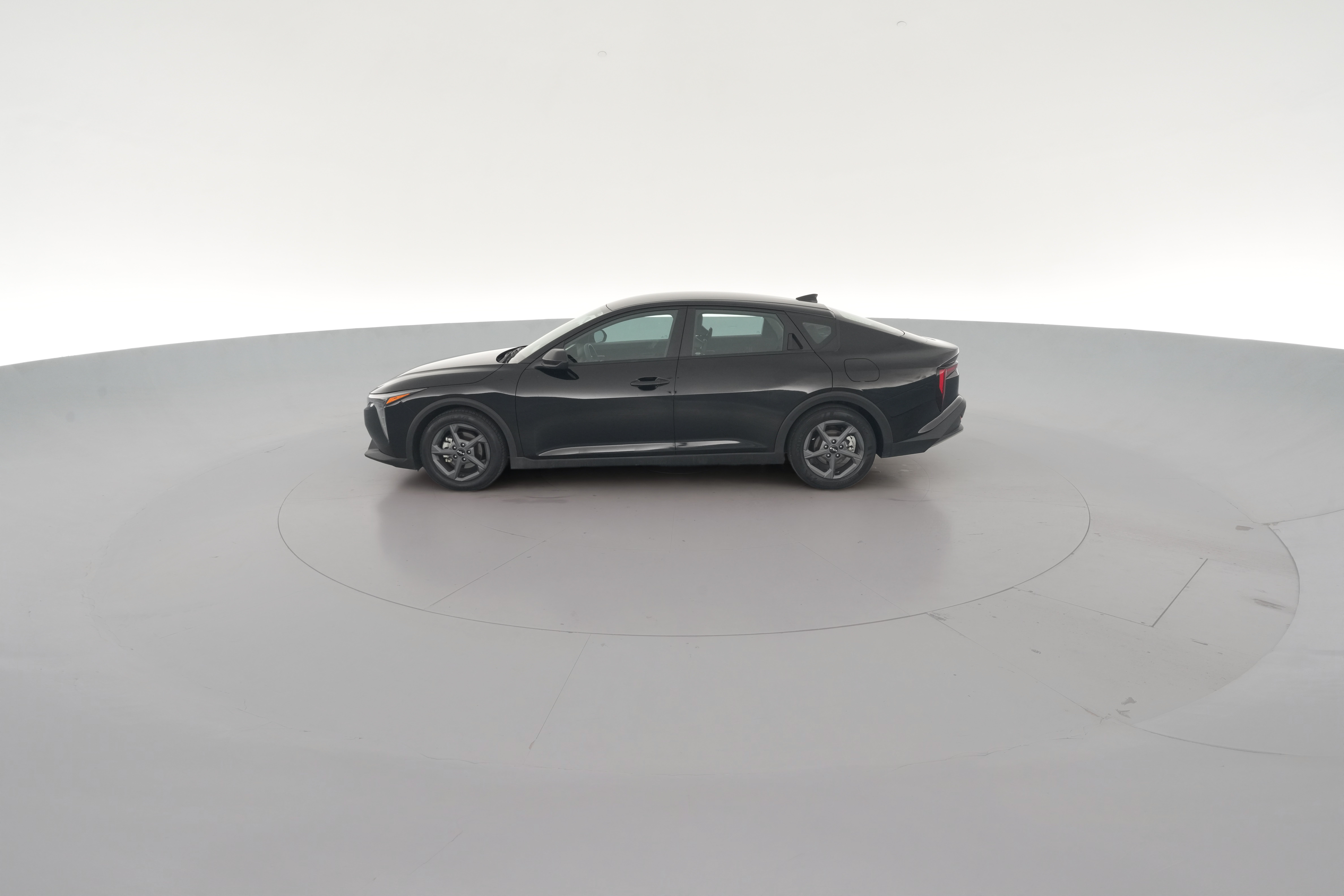 2025 Kia K4 LXS - Photo 27