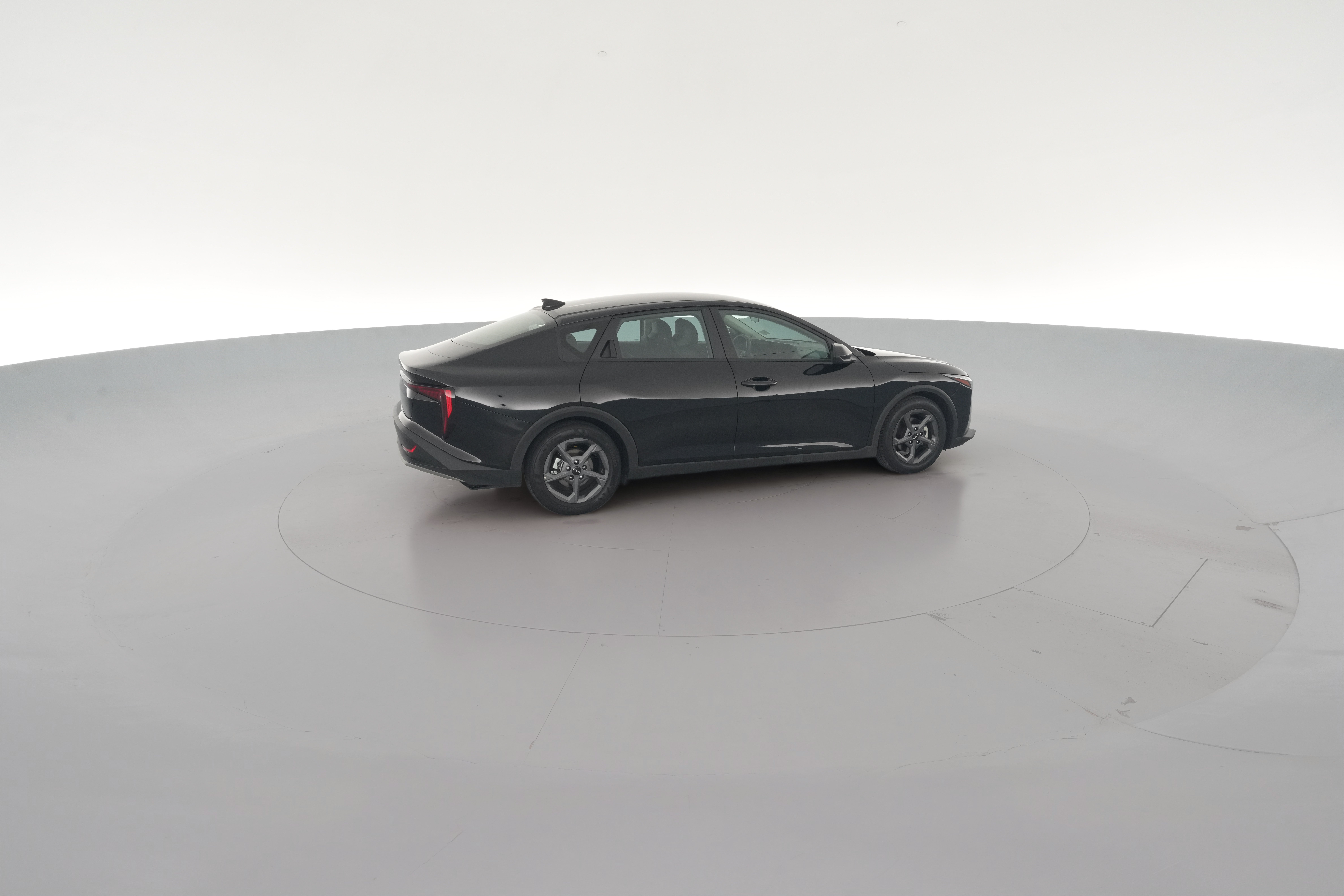 2025 Kia K4 LXS - Photo 34